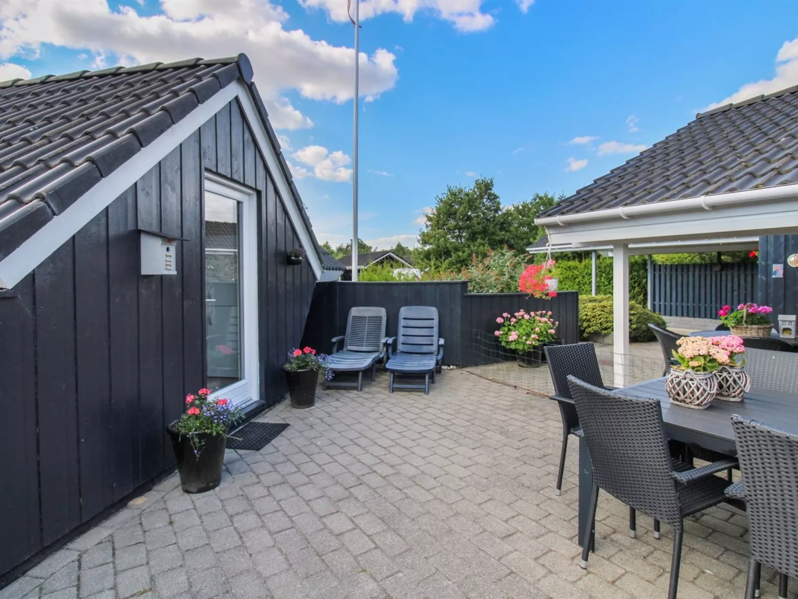 "Maureen" - 10.5km from the sea-Draußen