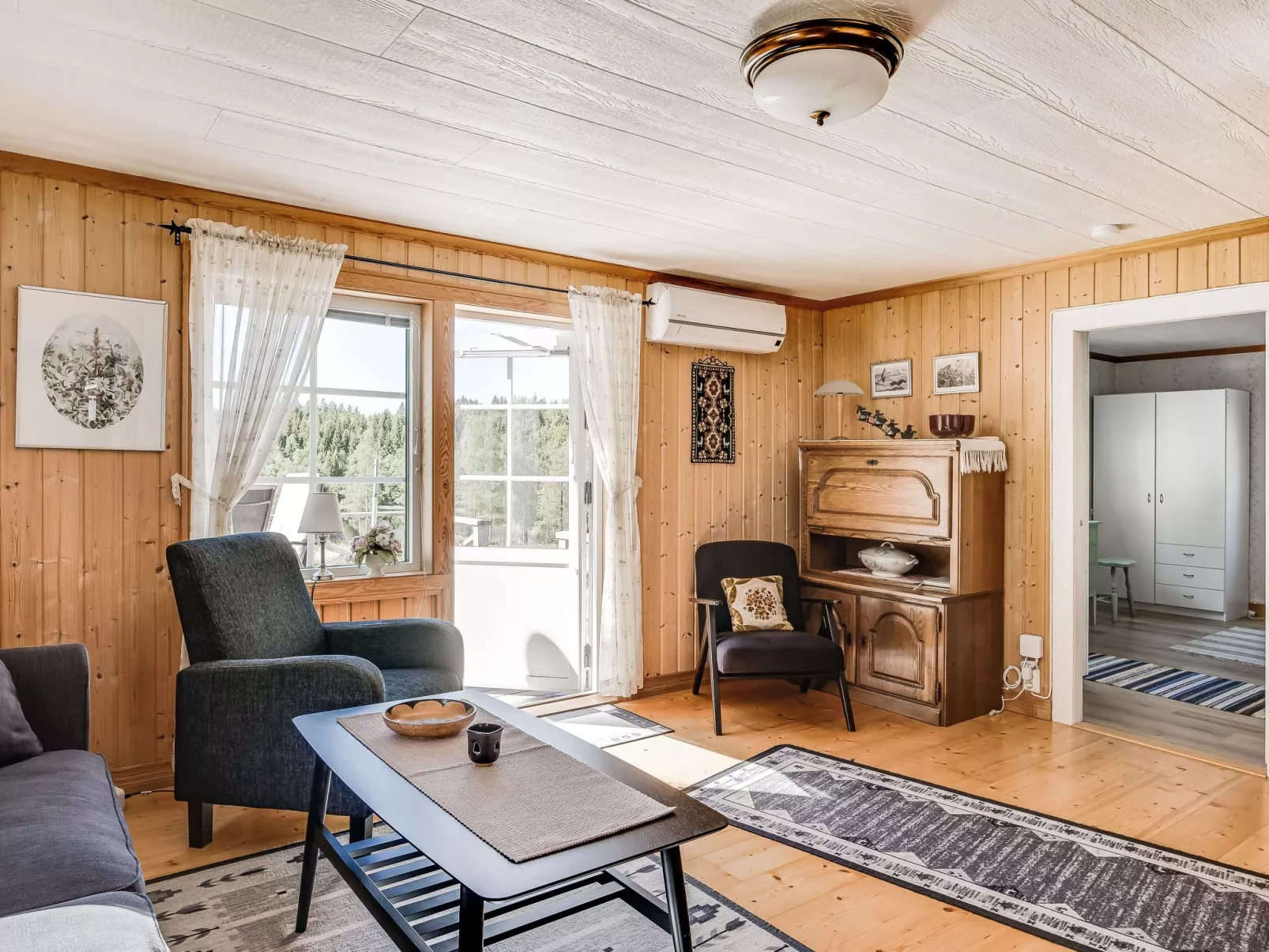 Mjöhult Utsikten-Inside