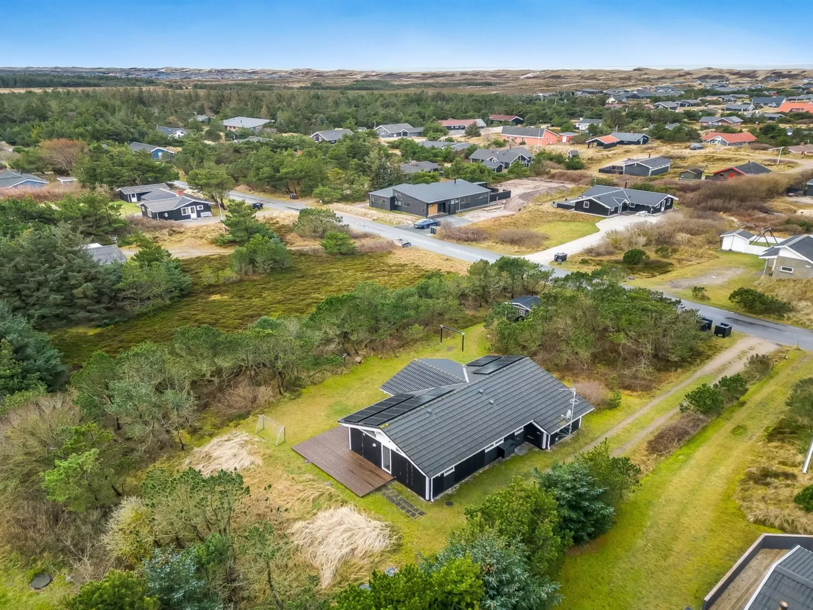 "Helen" - 500m to the fjord-Outside