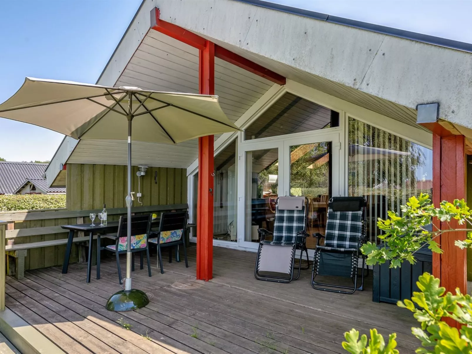 "Ofelia" - 500m to the fjord-Outside