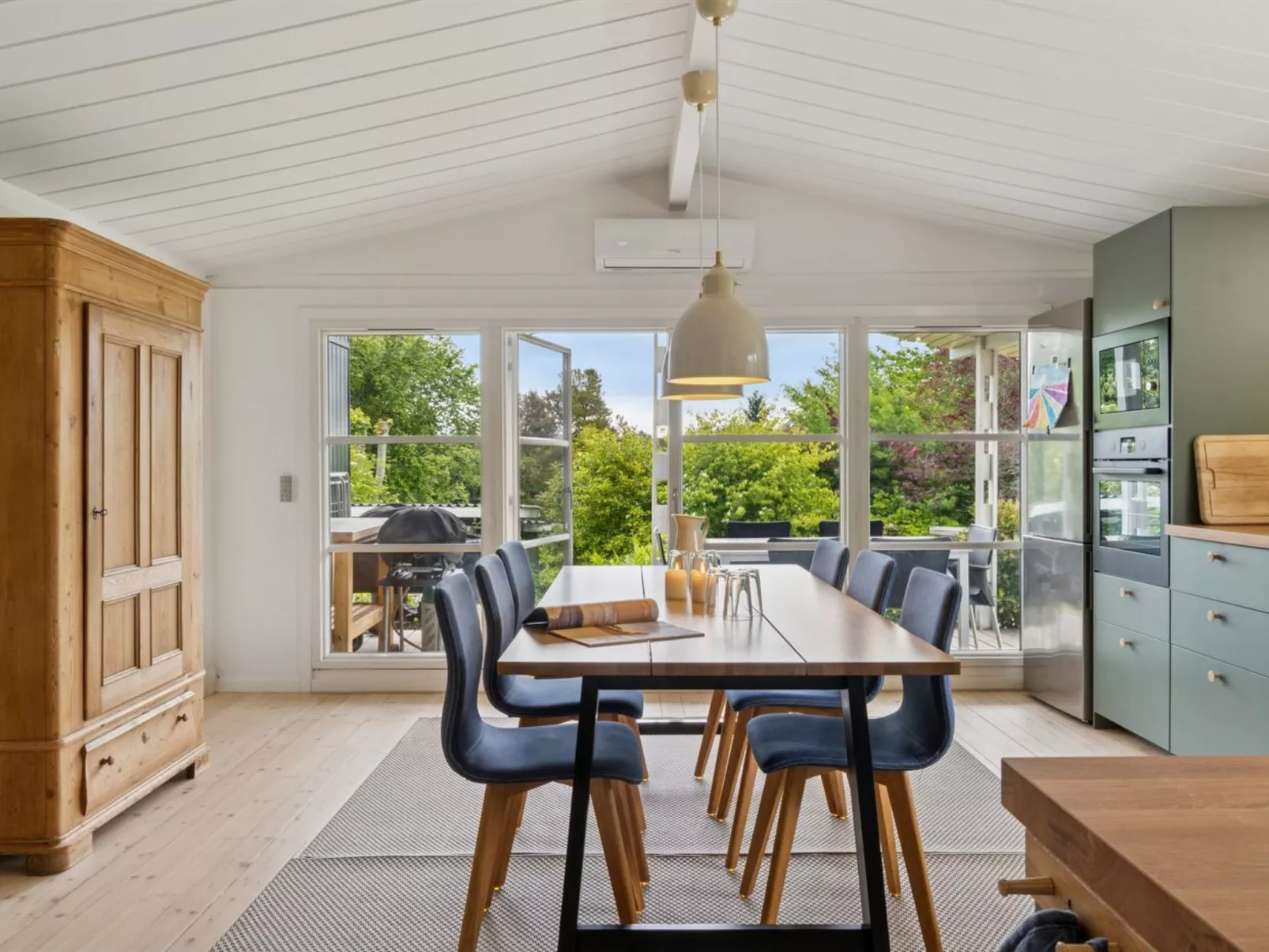 "Donco" - 600m from the sea-Inside