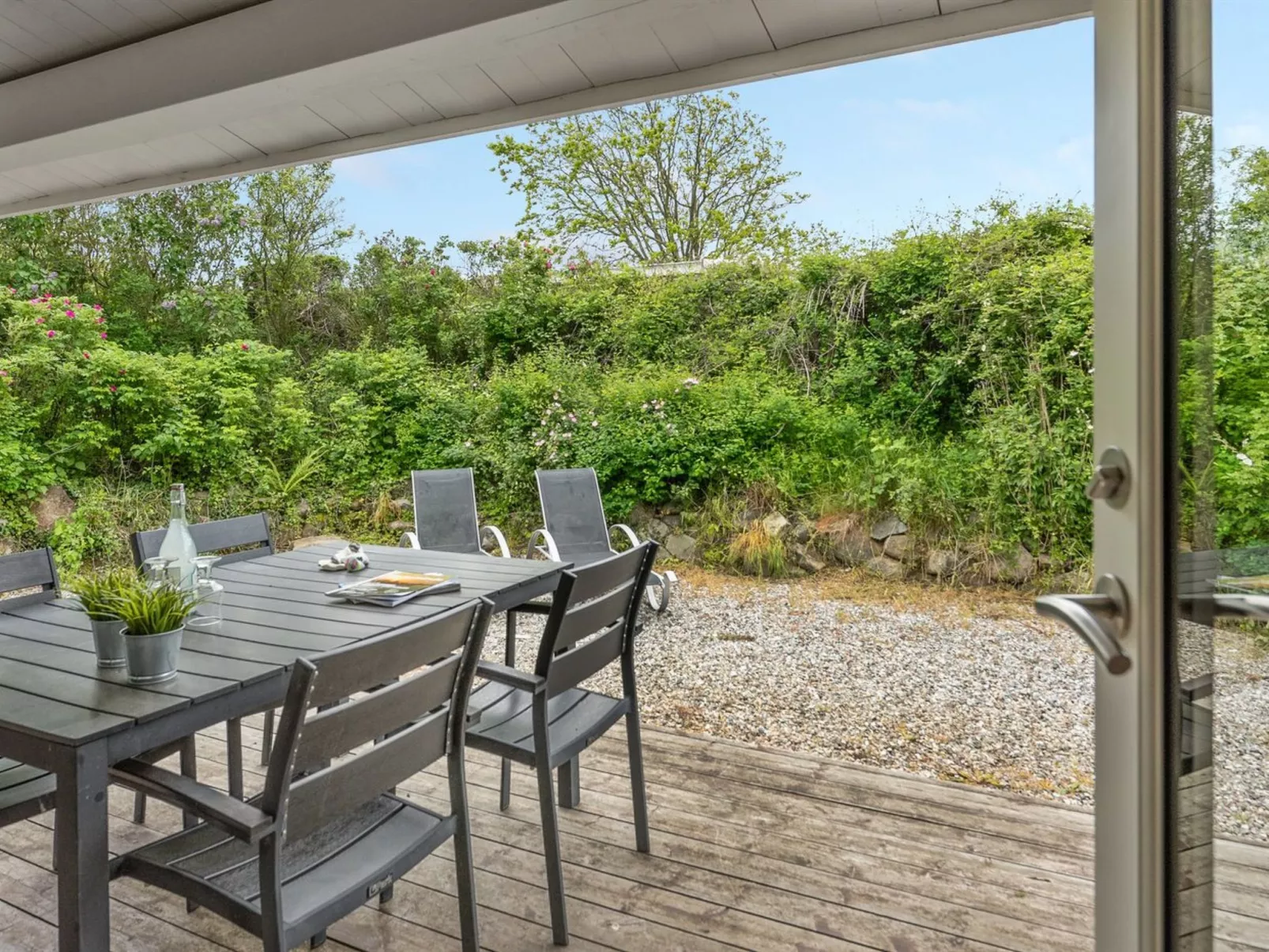 "Jenny" - 140m from the sea-Outside