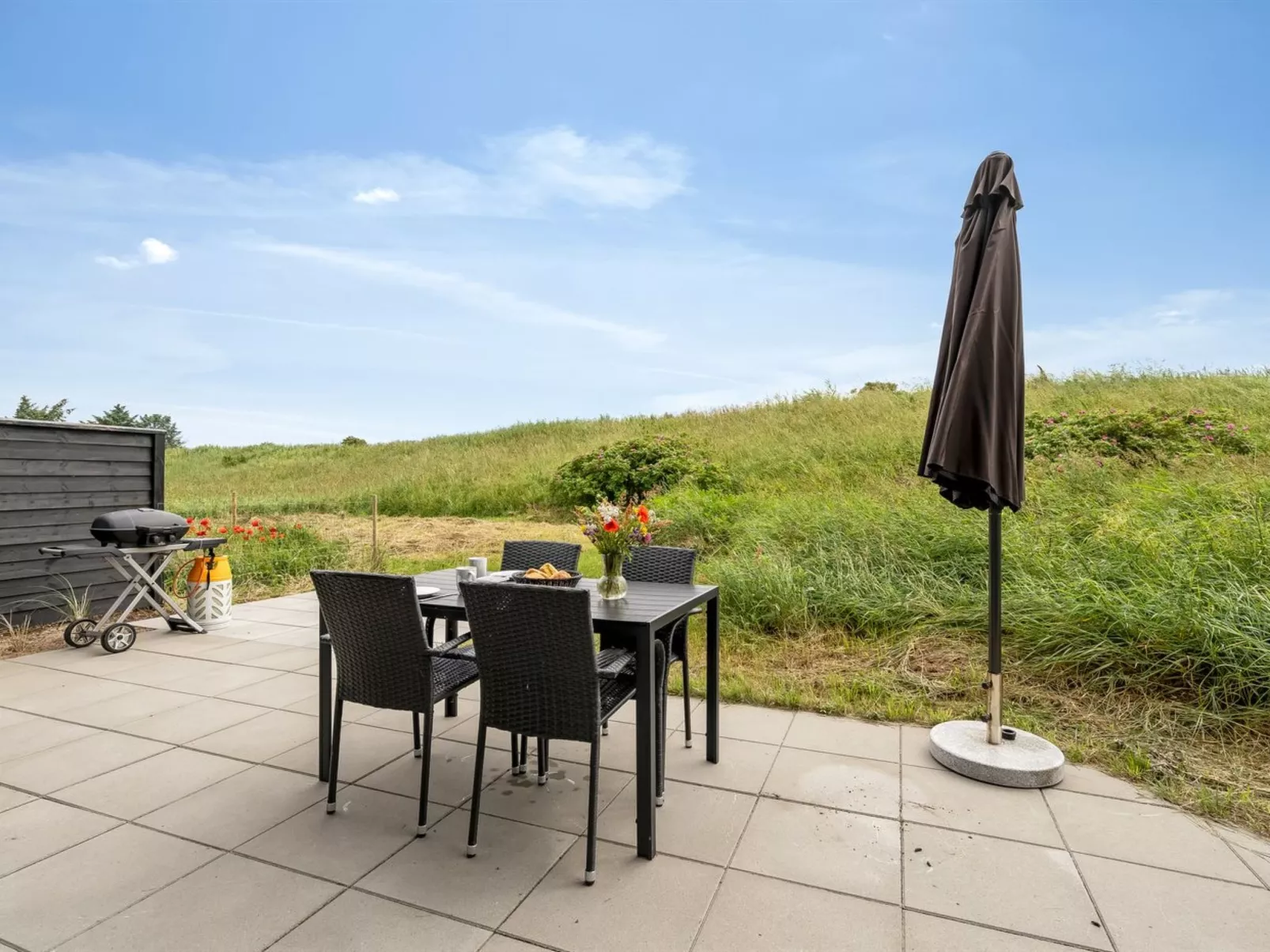 "Grith" - 1km from the sea-Outside