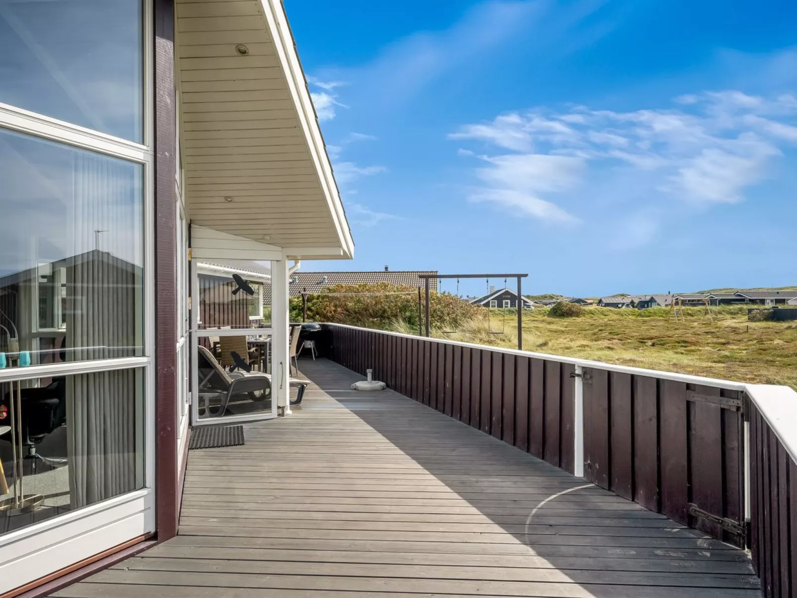 "Thrugot" -  from the sea-Dehors