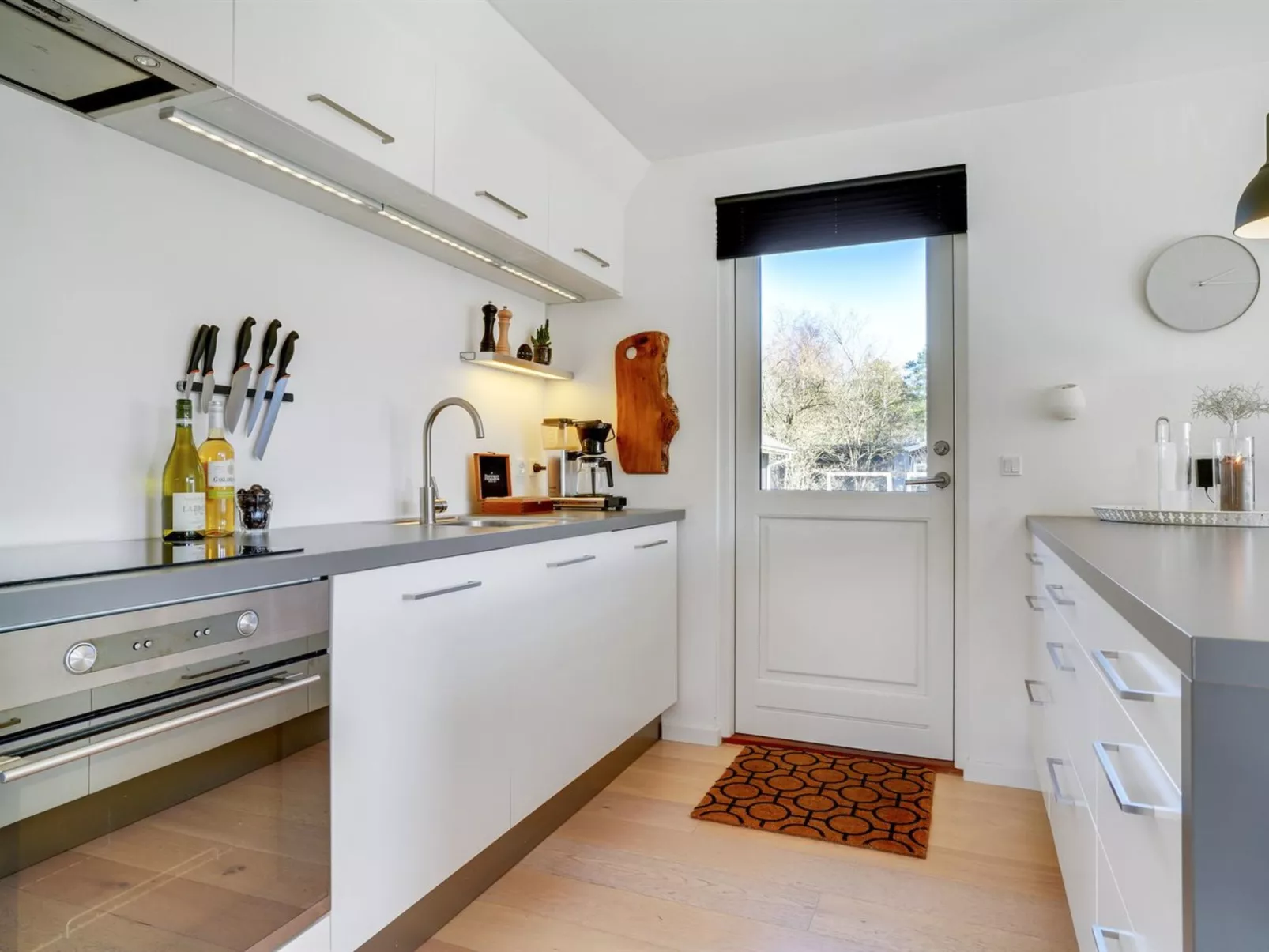 "Rosmarie" - 600m from the sea-Drinnen