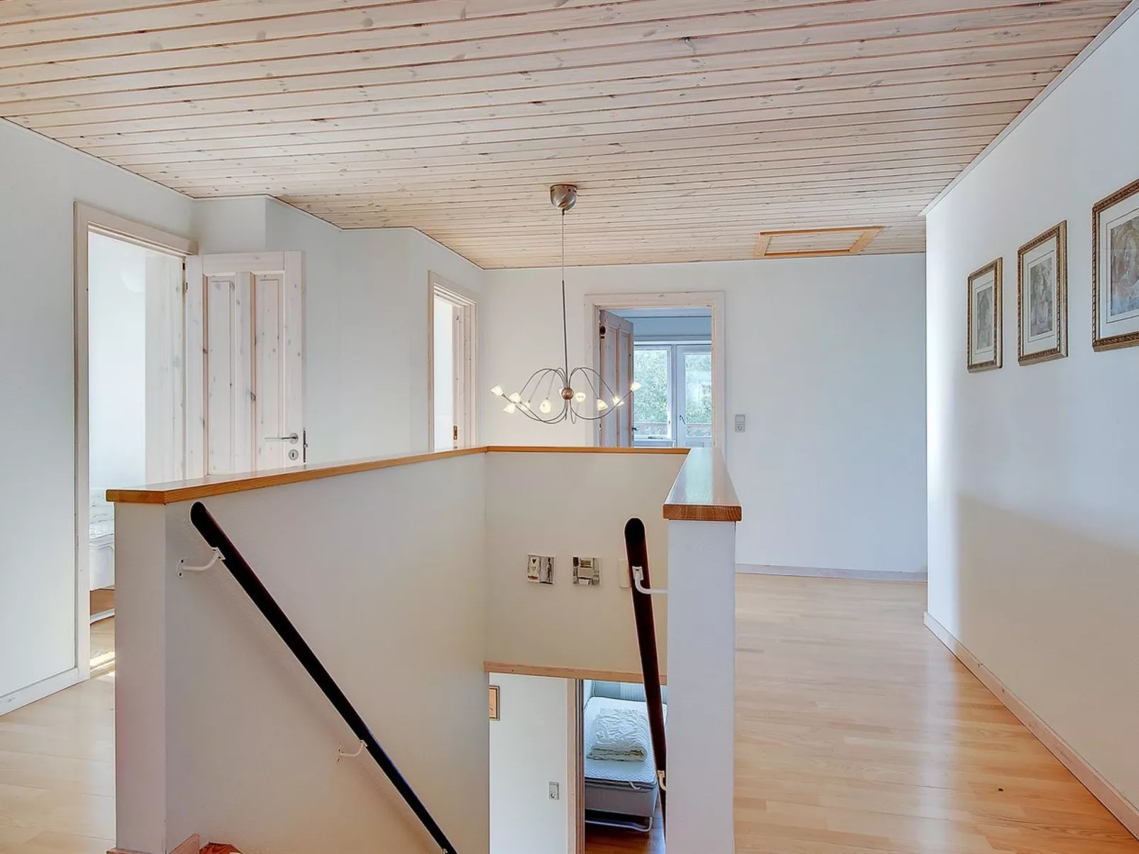 "Etta" - 957m from the sea-Inside