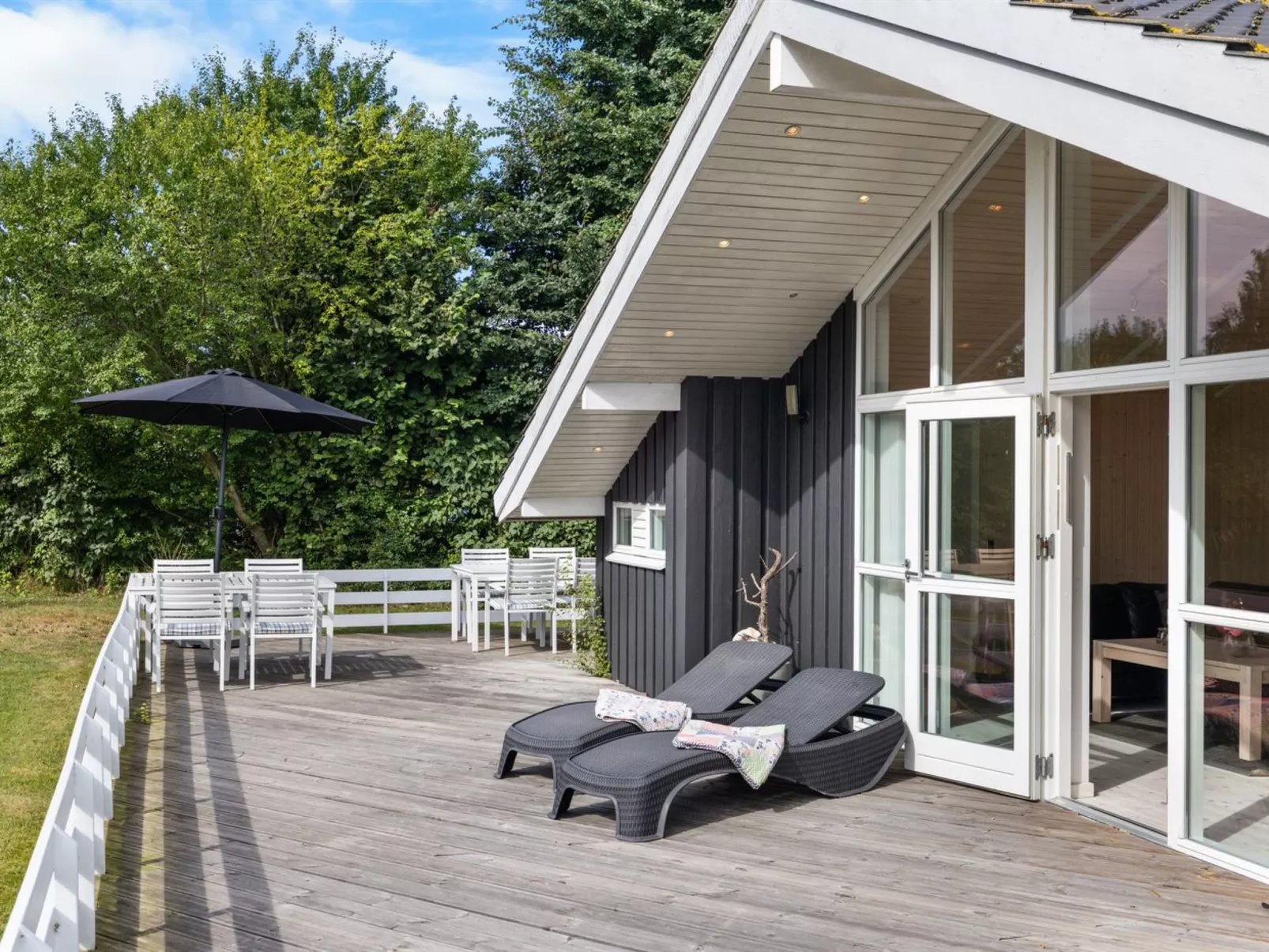 "Ønevus" - 550m from the sea-Draußen