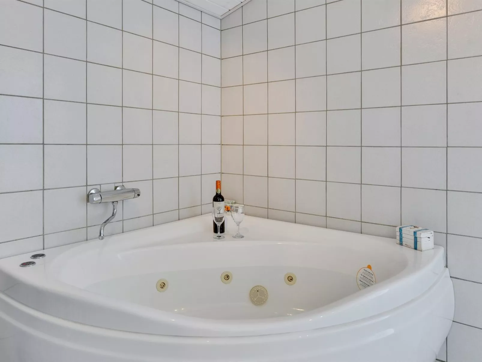 "Jess" -  from the sea-Inside