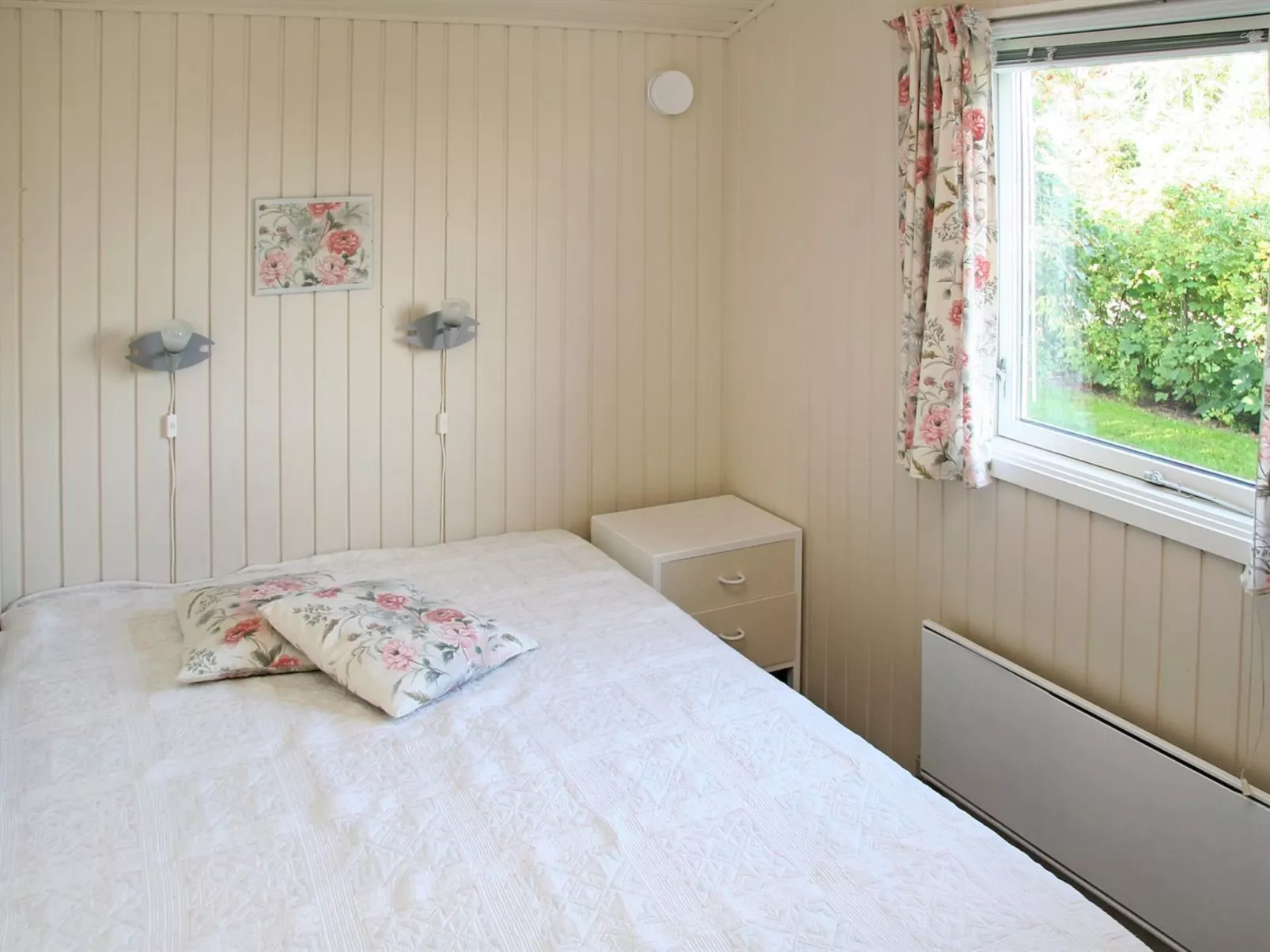 "Ilya" - 90m to the fjord-Dedans