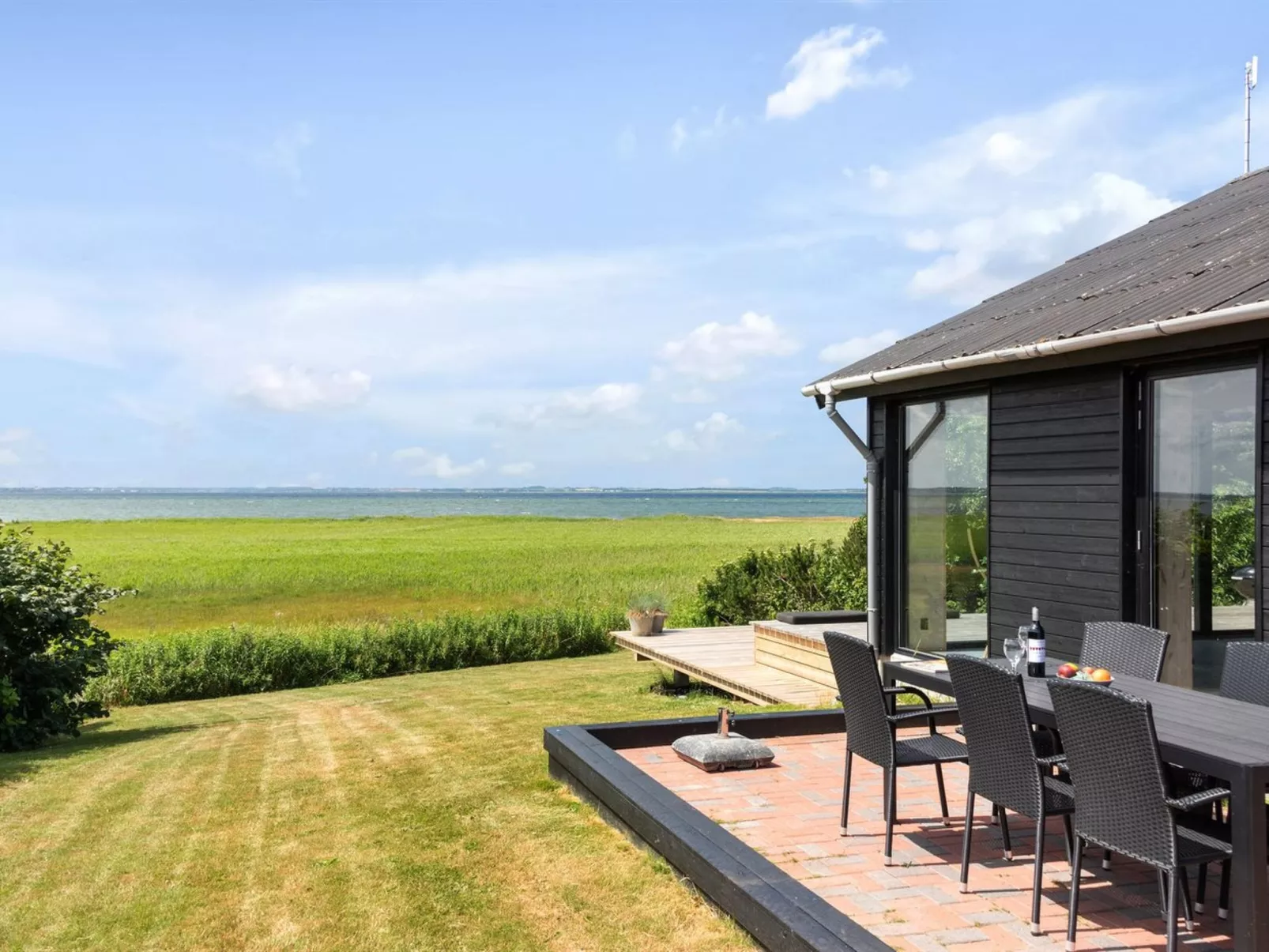 "Aslag" - 150m to the fjord-Draußen