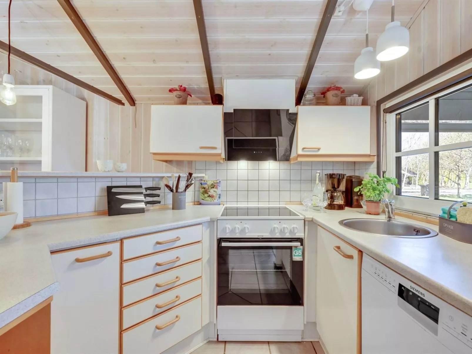 "Martina" - 560m to the fjord-Drinnen