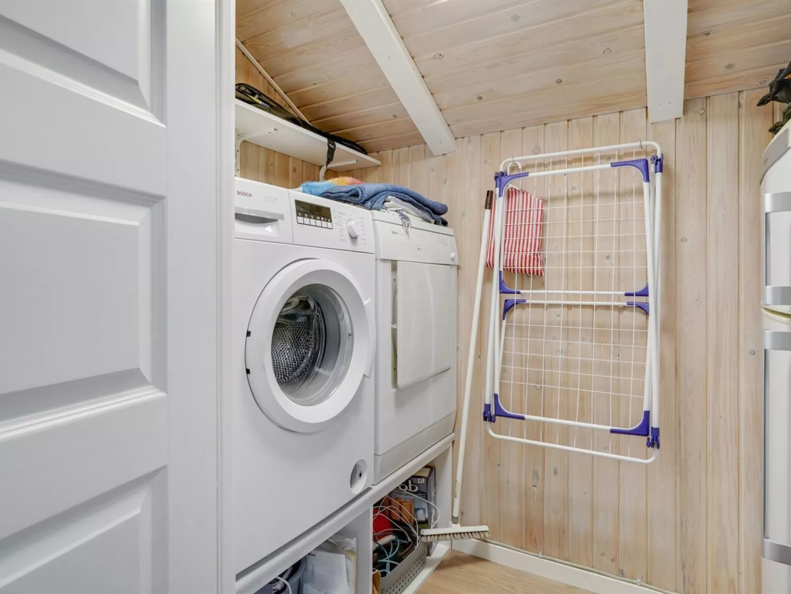 "Gunde" - 300m to the fjord-Inside