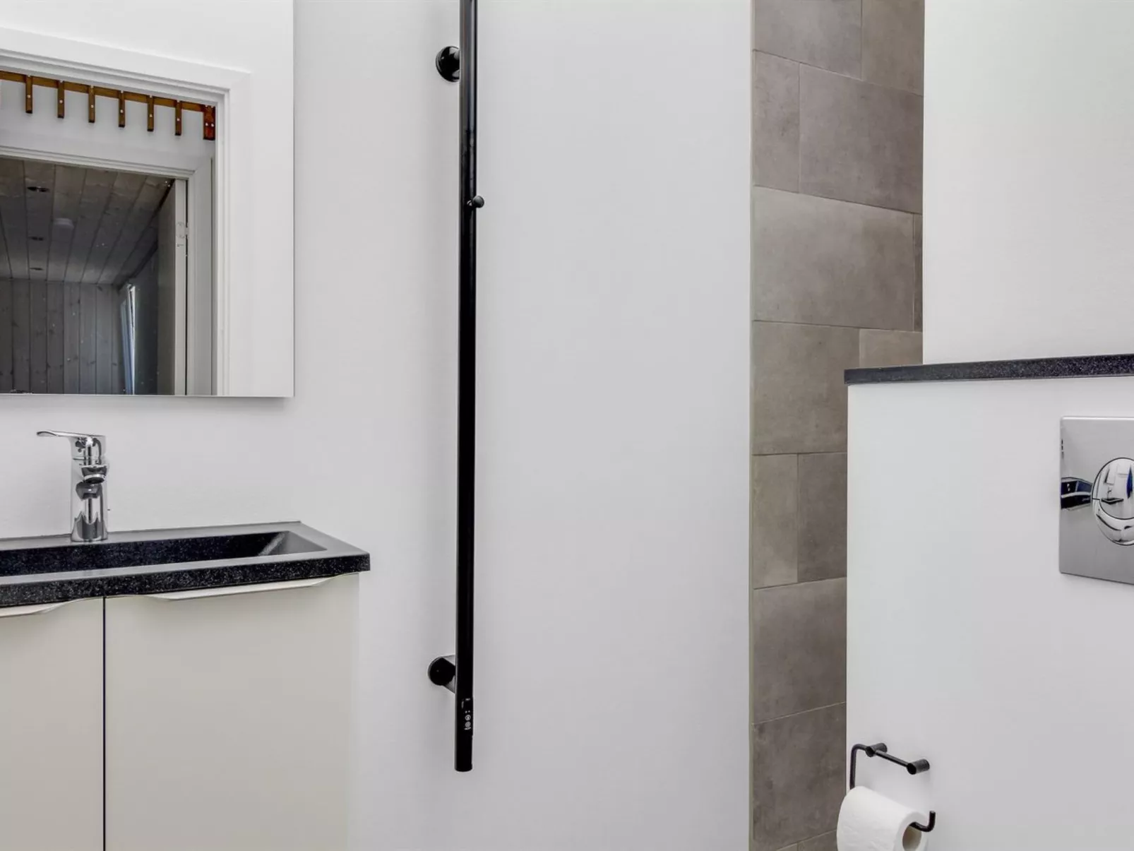 "Hroswitha" - 100m from the sea-Inside