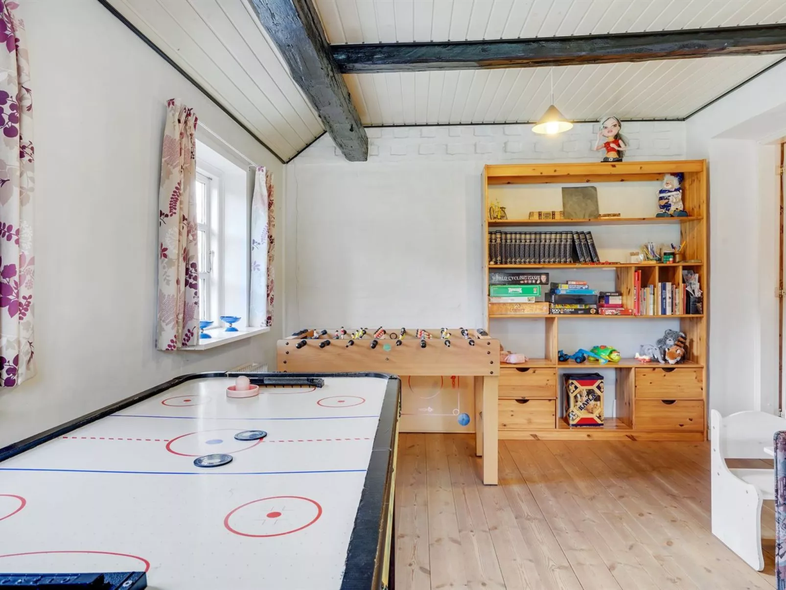 "Hedda" - 15km from the sea-Dedans