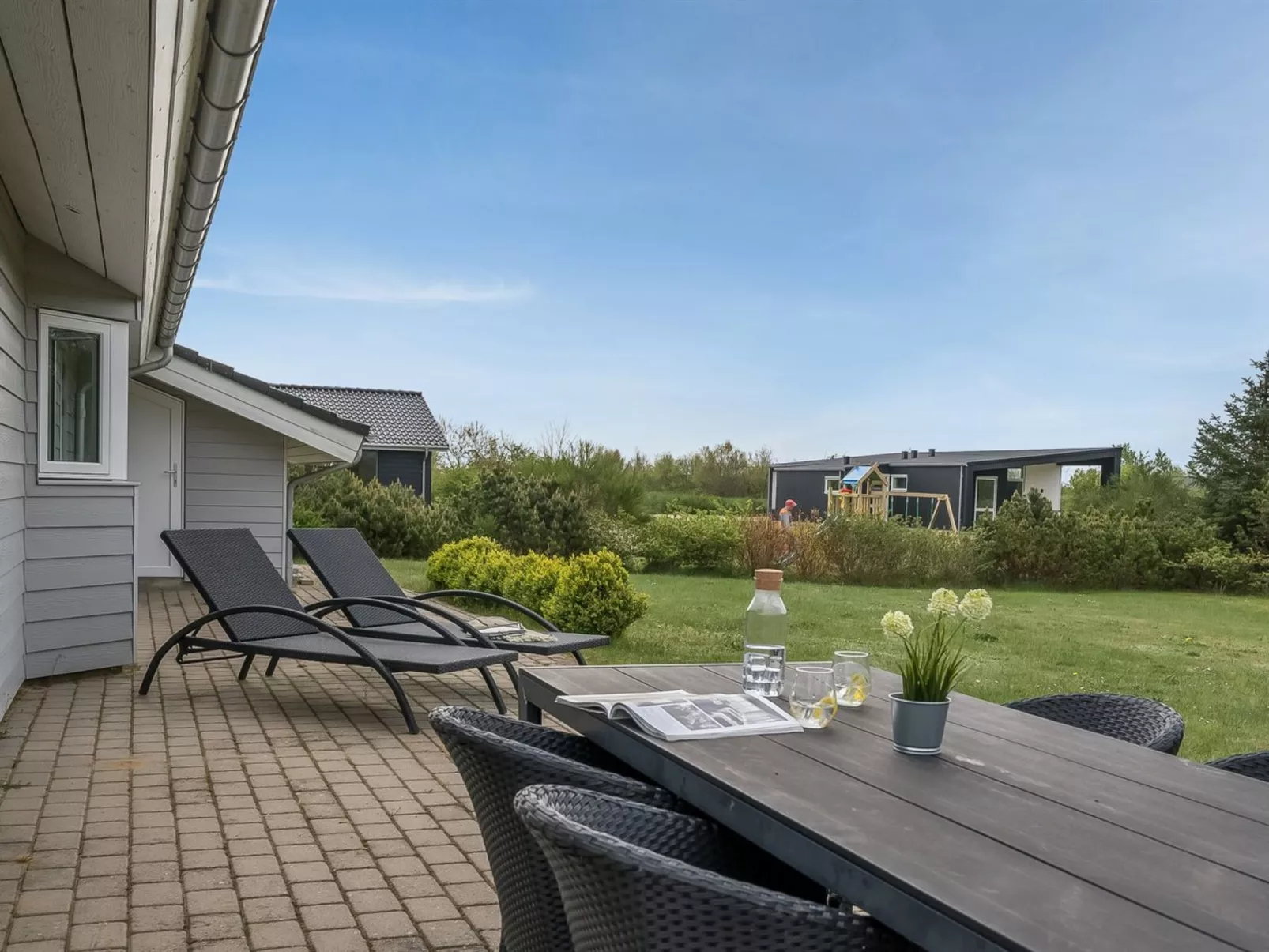 "Heide" - 750m to the fjord-Outside