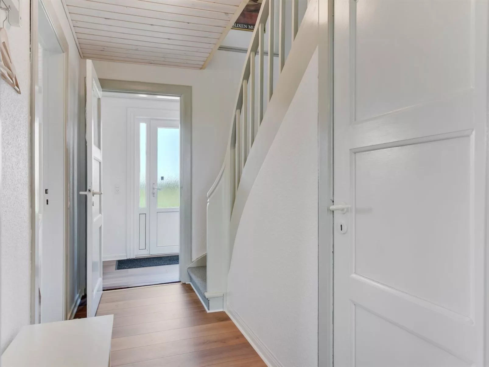 "Iina" - 13km from the sea-Drinnen