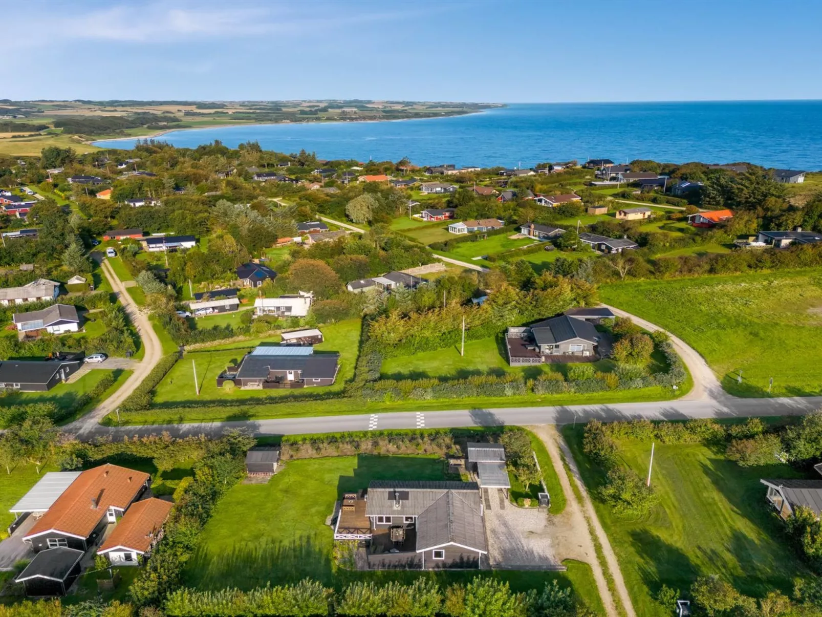 "Awer" - 300m to the fjord-Outside