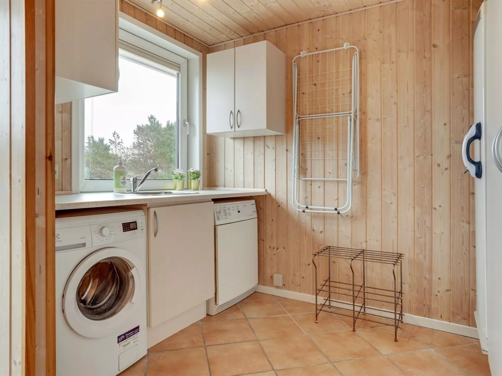 "Lisemarie" - 800m from the sea-Inside