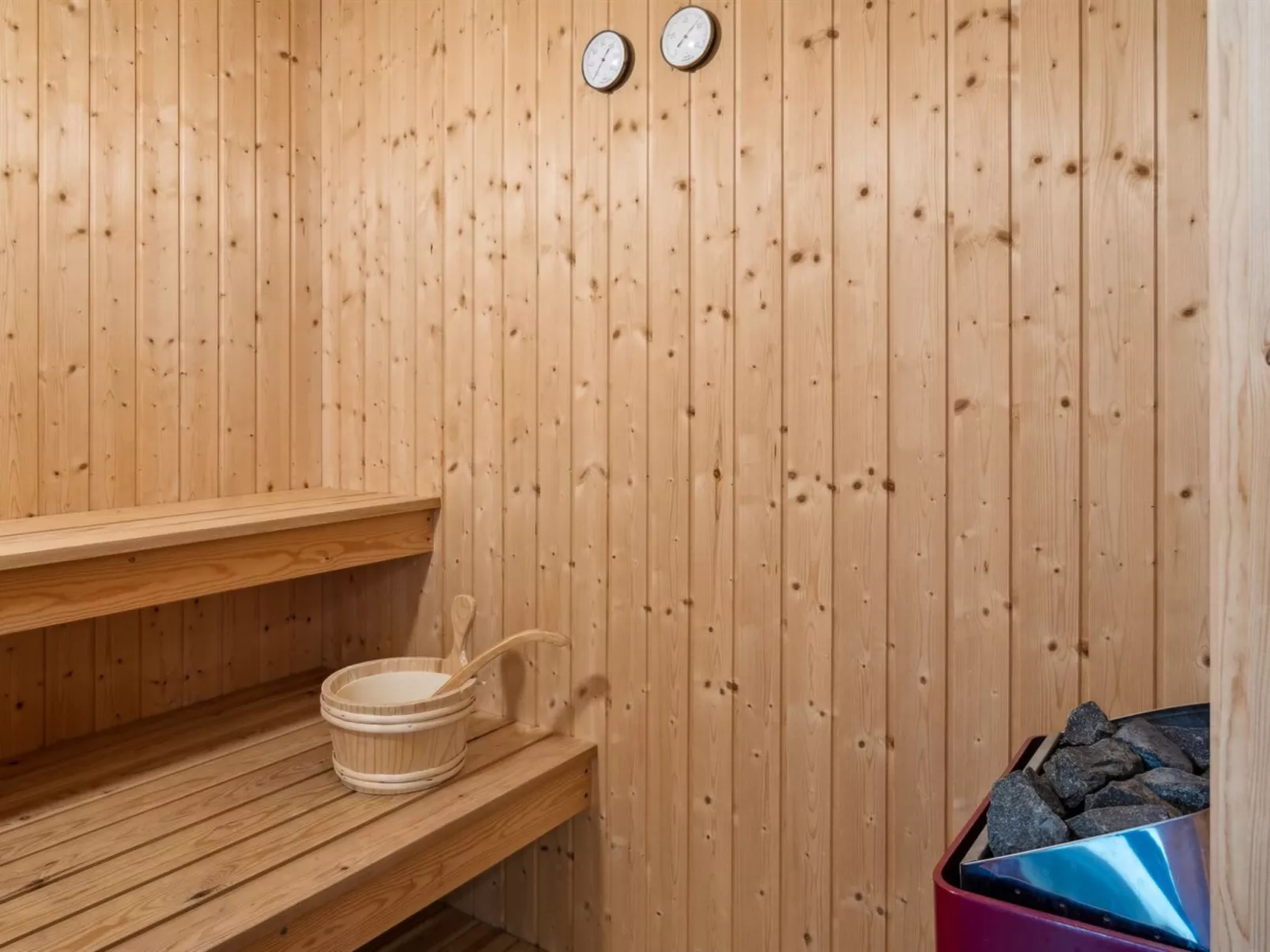 "Greta" - 200m from the sea-Dedans