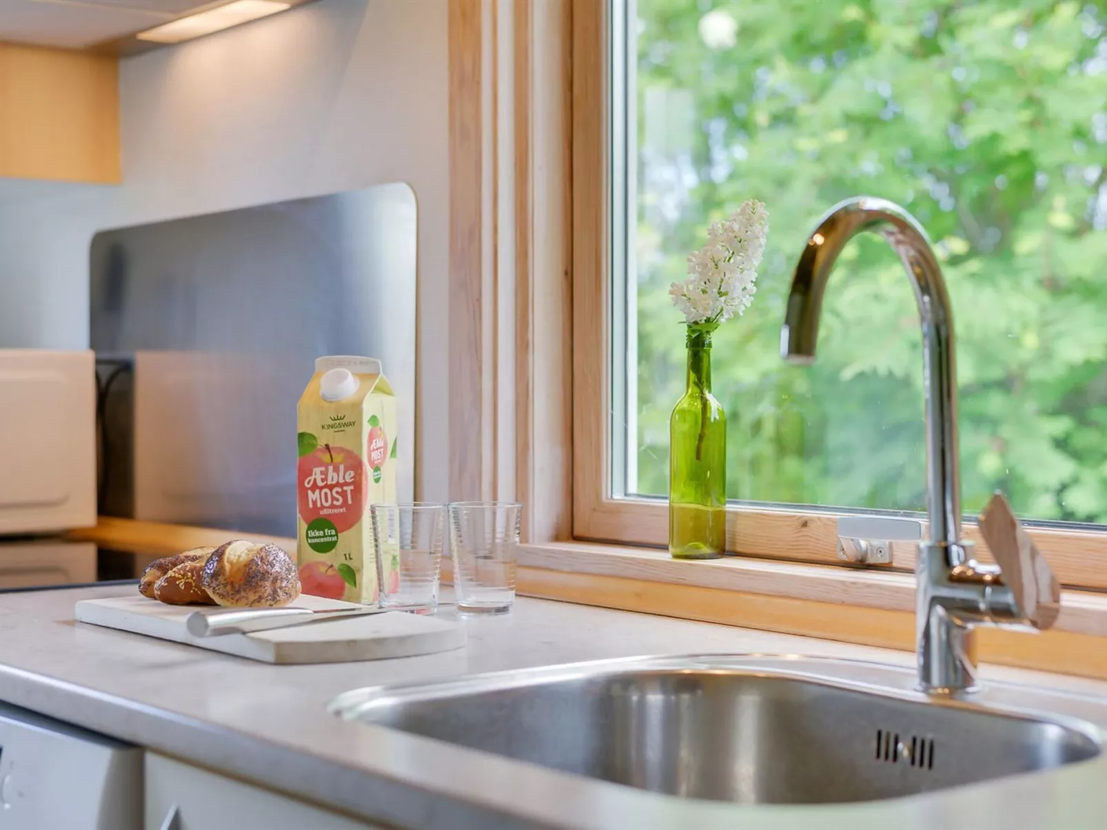 "Felicity" - 250m from the sea-Inside