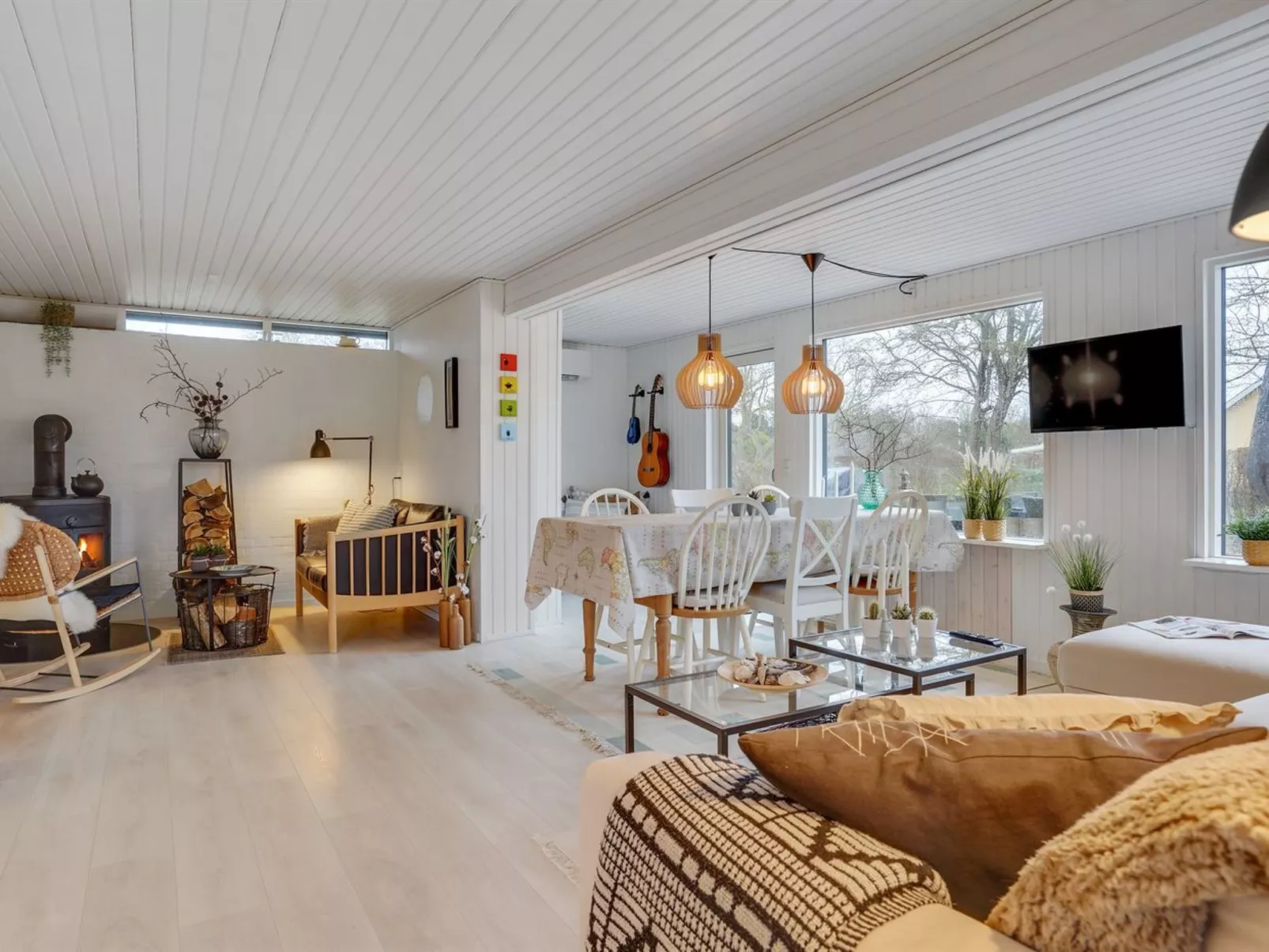 "Elma" - 350m from the sea-Dedans