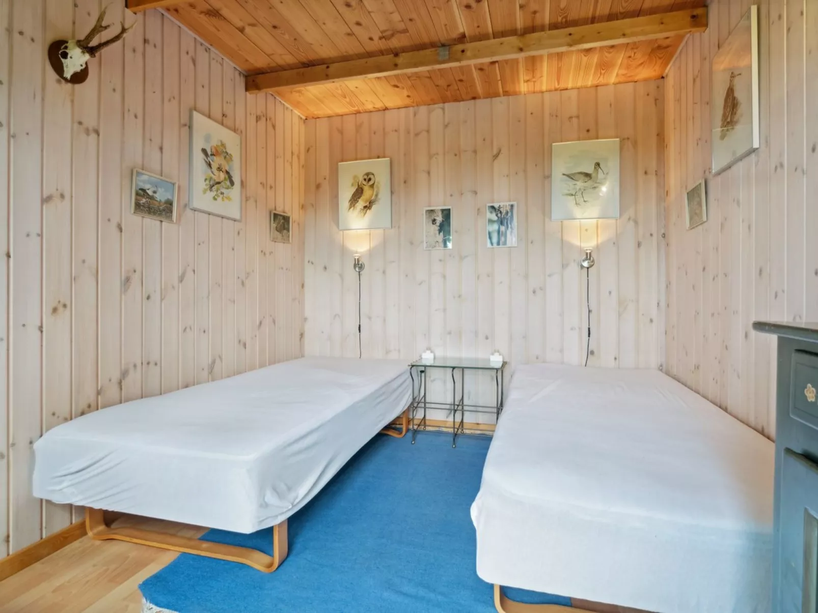 "Thana" - 8km from the sea-Dedans