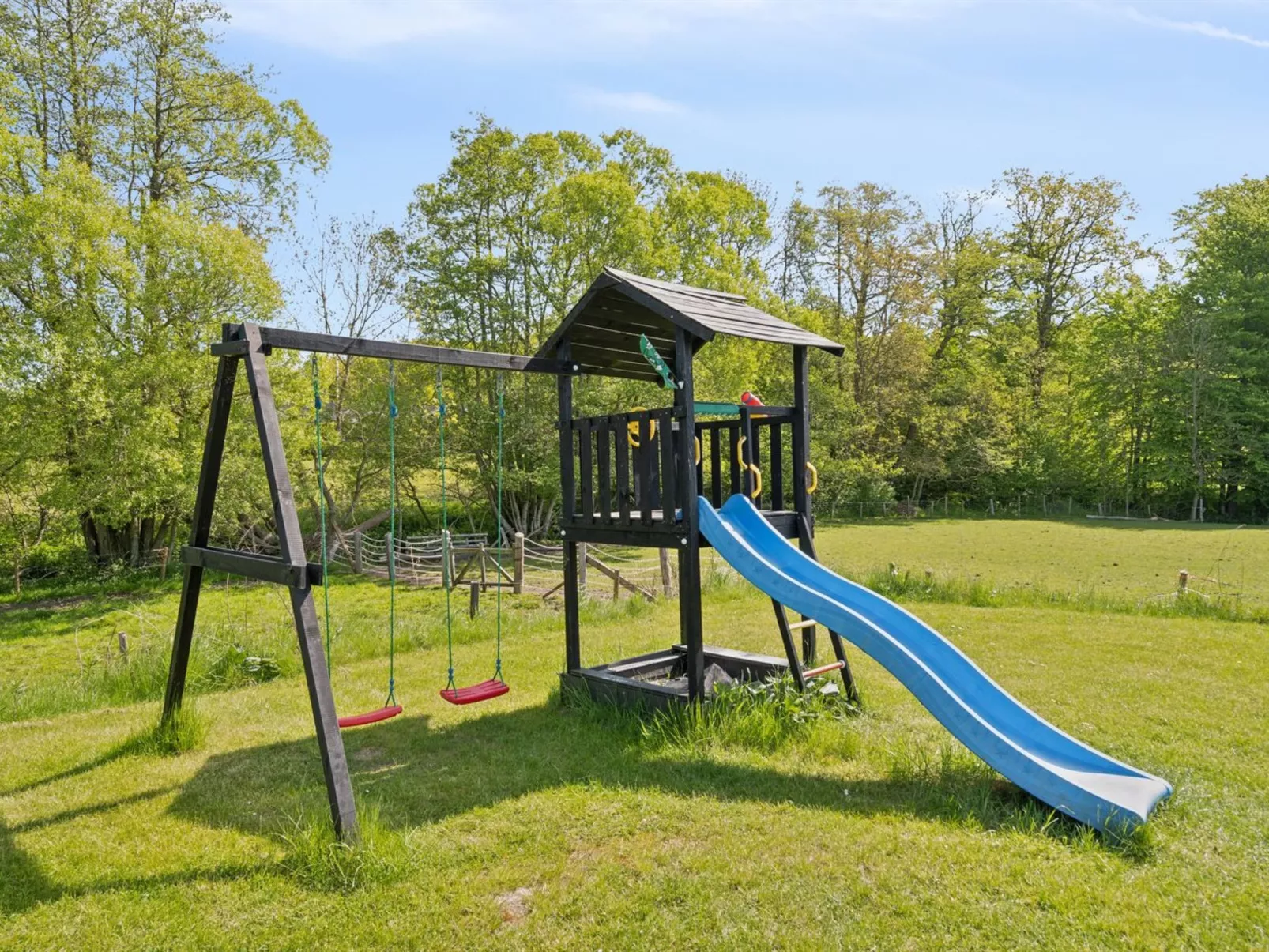 "Jul" - 300m from the sea-Outside