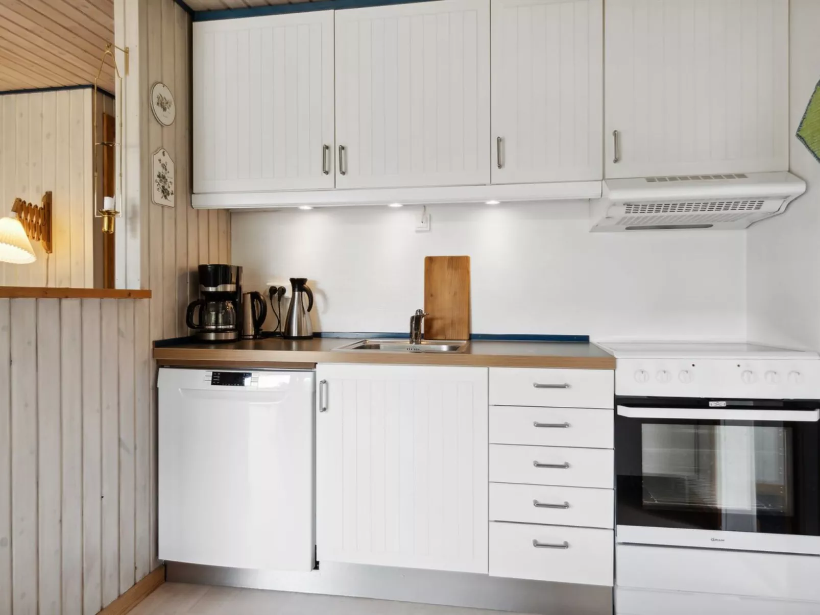 "Andy" - 600m from the sea-Inside