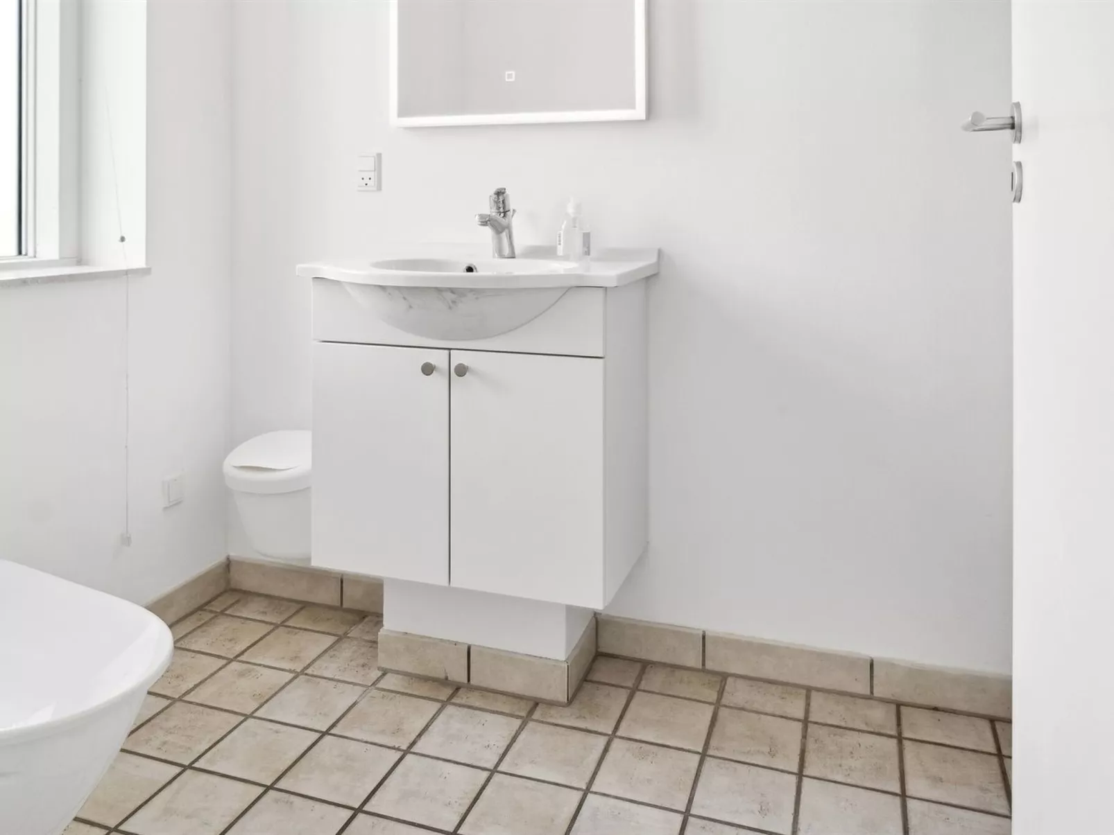 "Sophy" - 150m from the sea-Inside