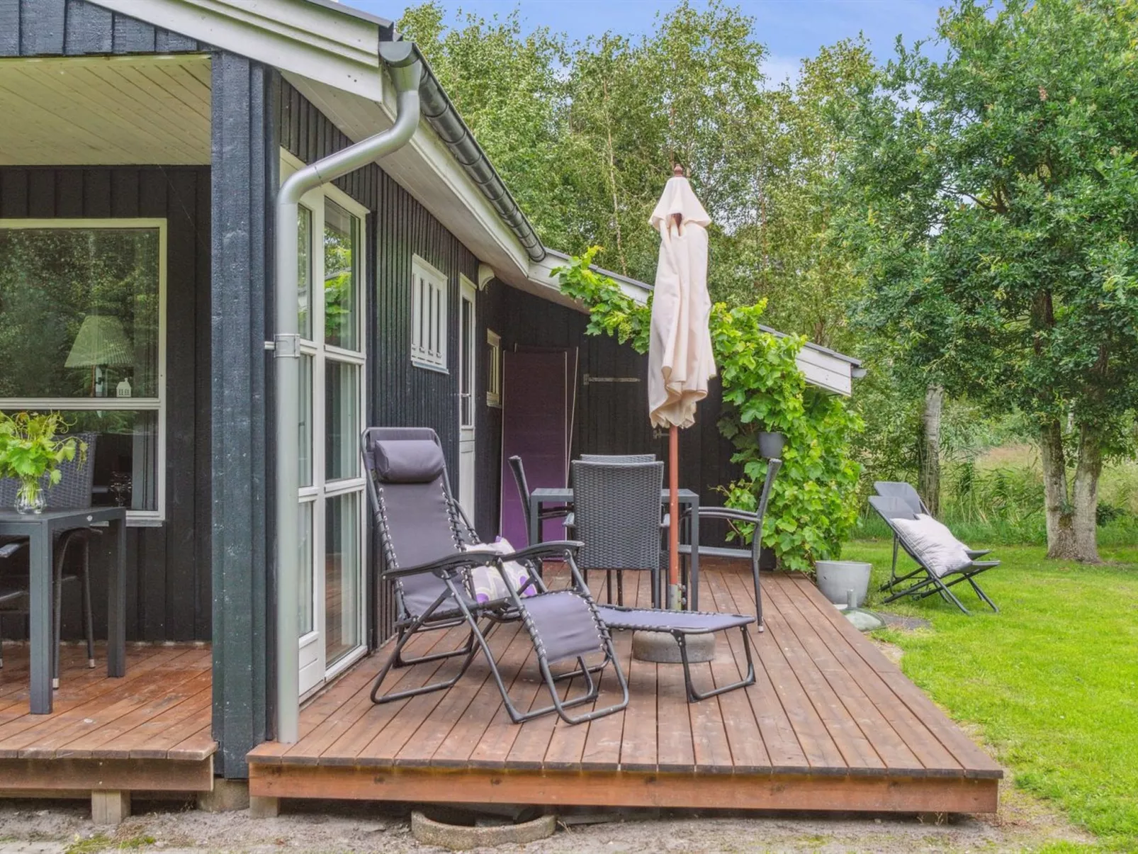 "Alkmar" -  from the sea-Outside