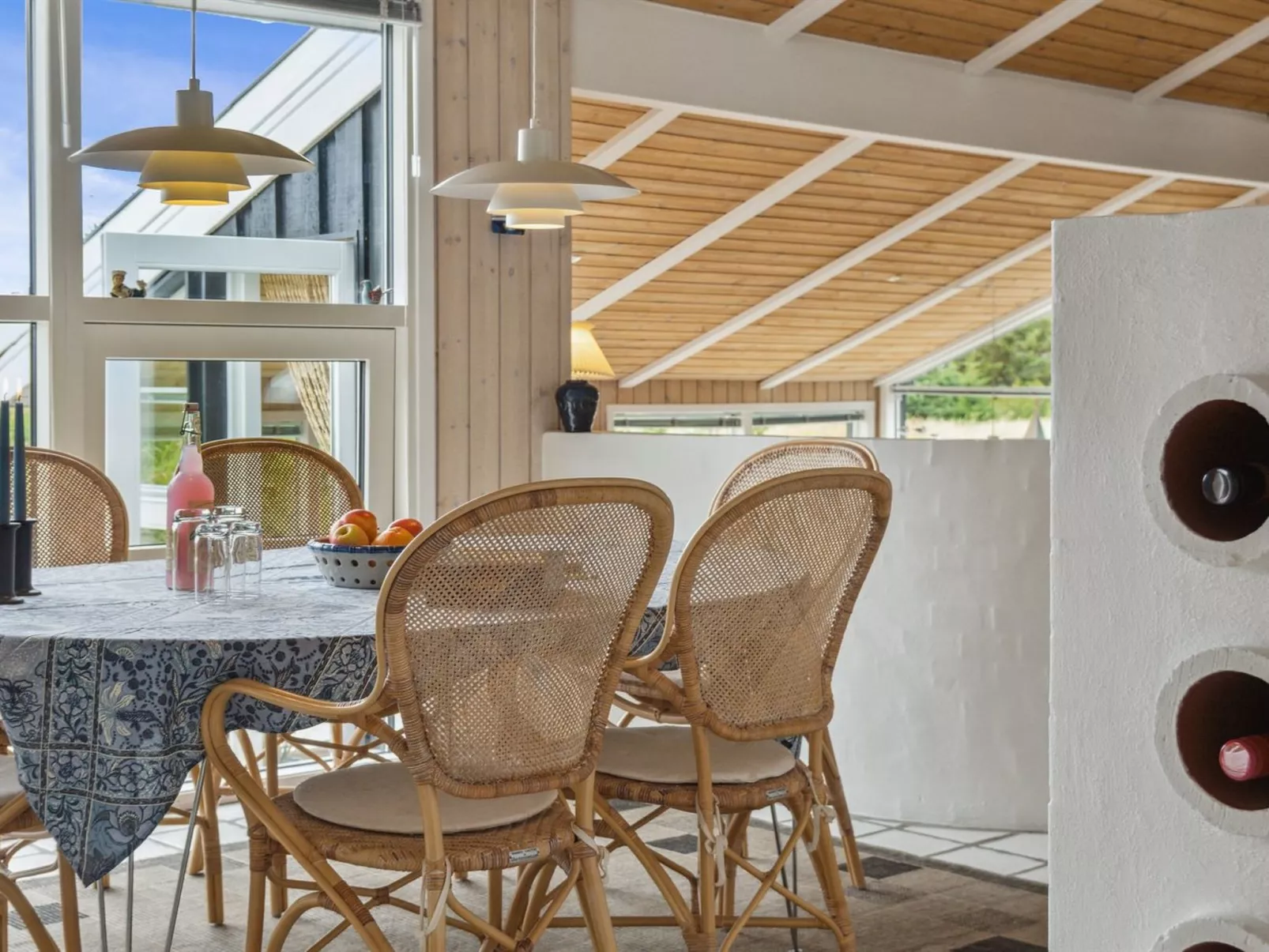 "Hrefna" - 500m from the sea-Inside