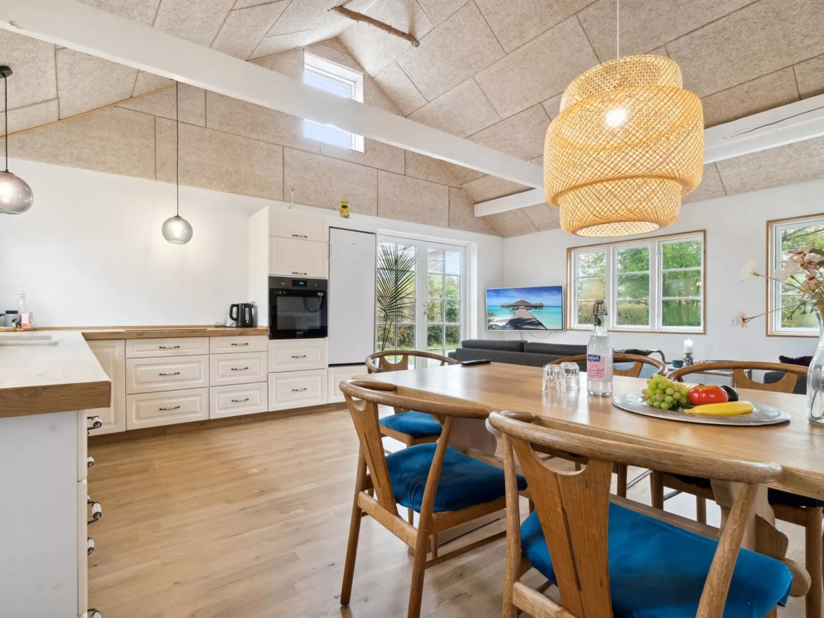 "Edele" - 3.8km from the sea-Inside