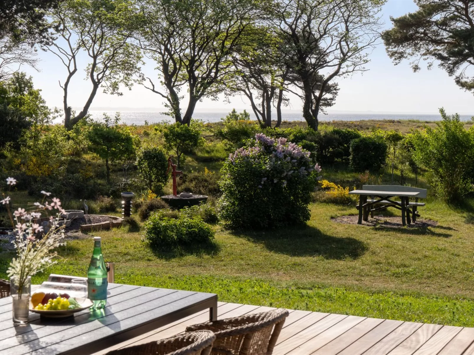 "Toska" - 100m to the fjord-Draußen