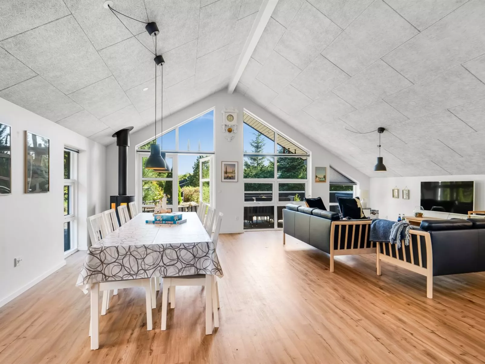 "Roska" - 1.3km from the sea-Inside