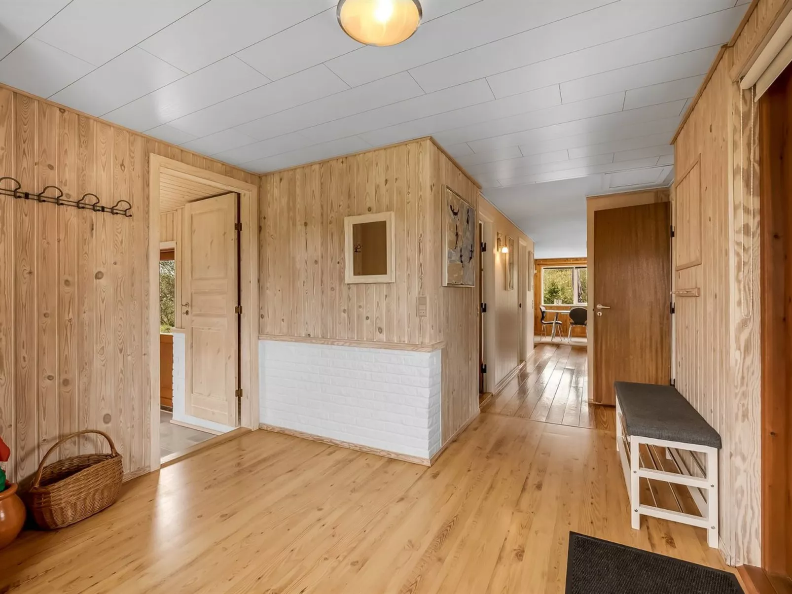 "Eloise" - 400m from the sea-Inside