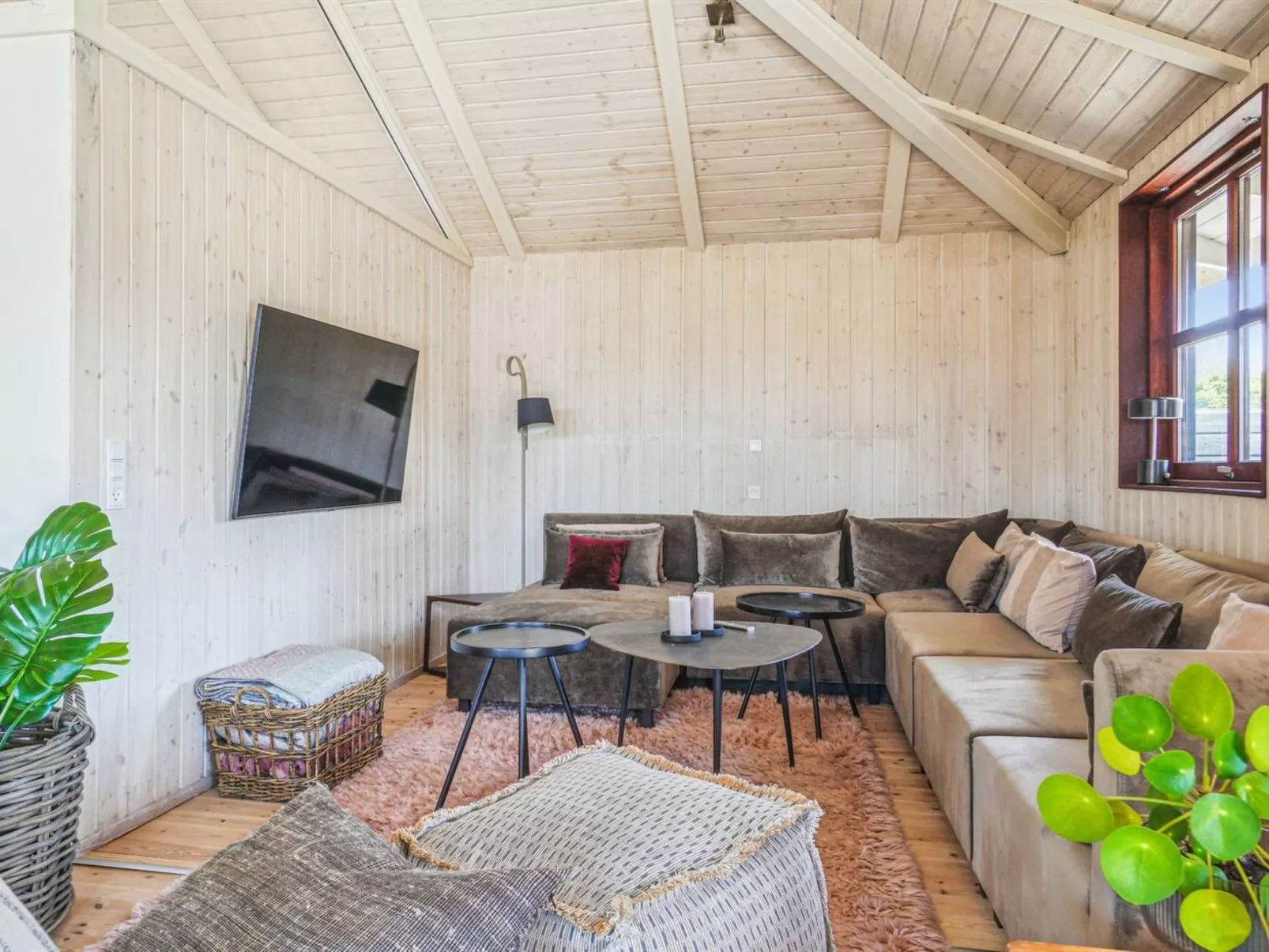 "Fridgerd" - 250m from the sea-Inside