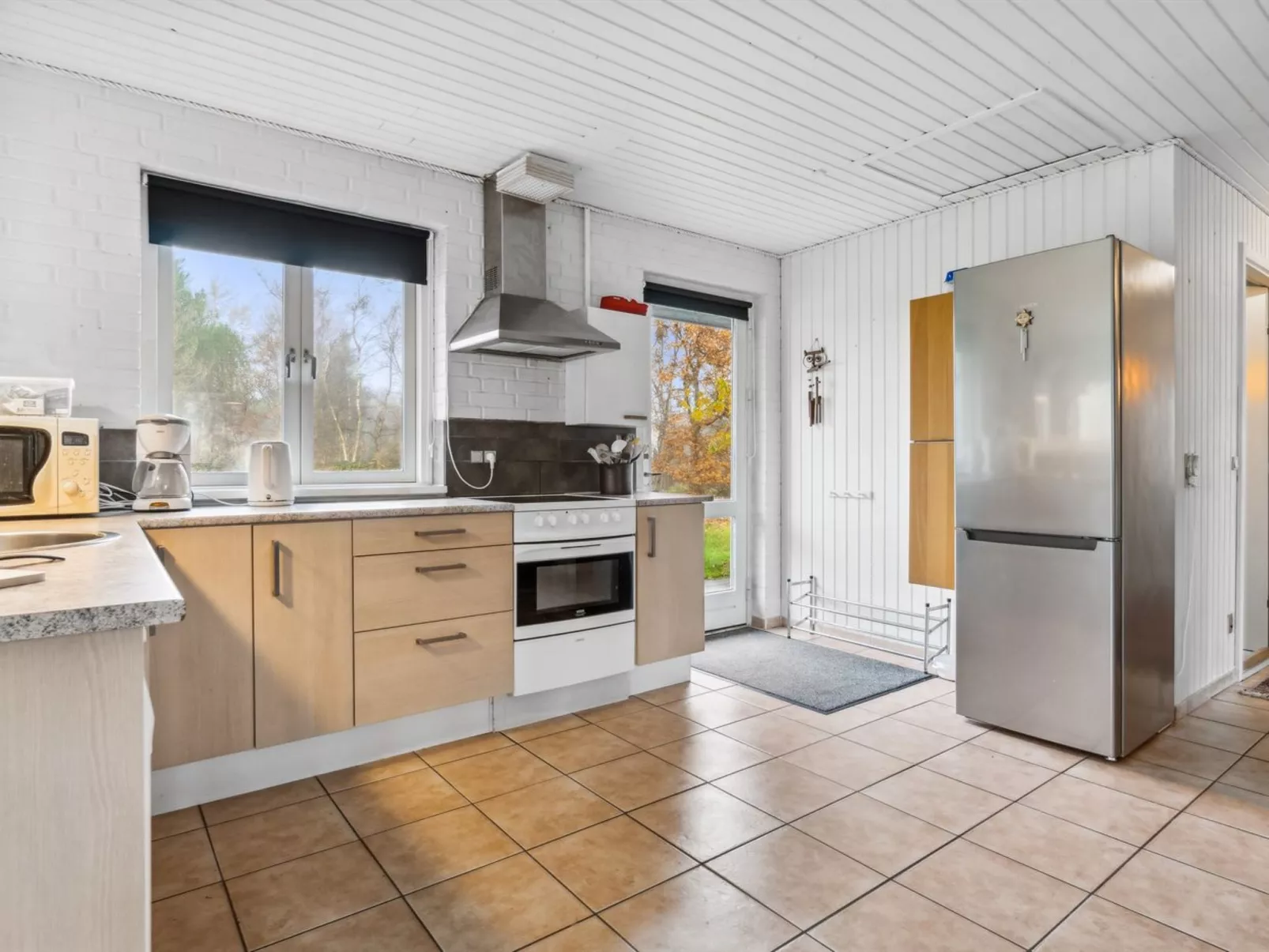 "Patrik" - 200m to the fjord-Inside