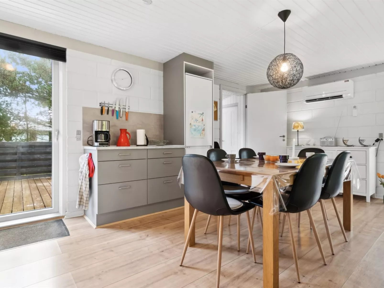 "Pia" - 250m to the fjord-Dedans