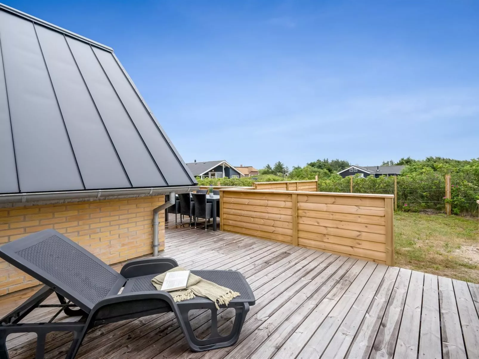 "Thorid" - 800m from the sea-Outside