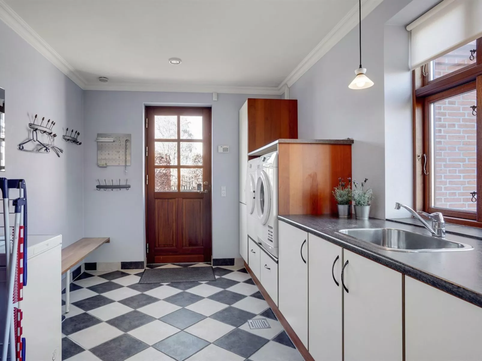 "Iarund" - 500m to the fjord-Inside