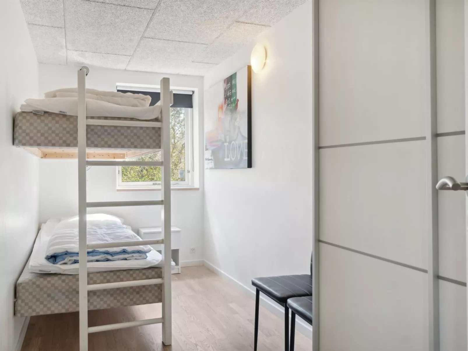 "Josina" - 675m from the sea-Inside