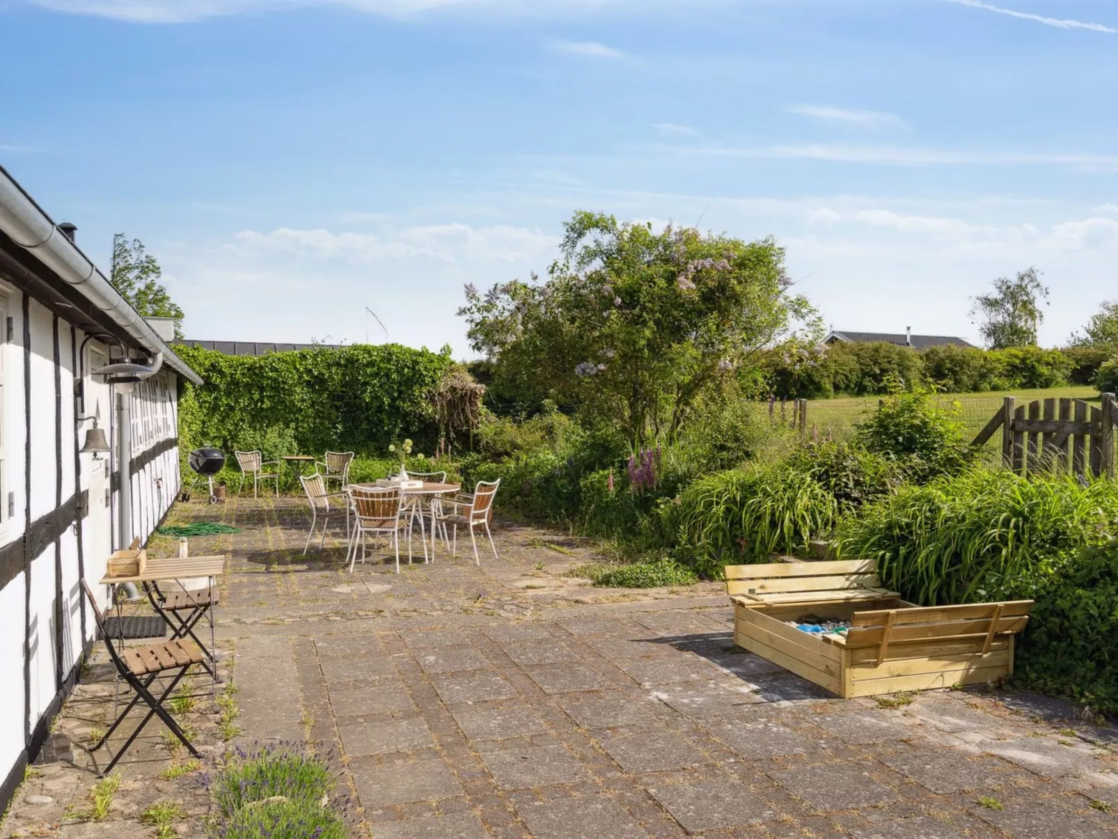 "Ilkka" - 220m from the sea-Outside