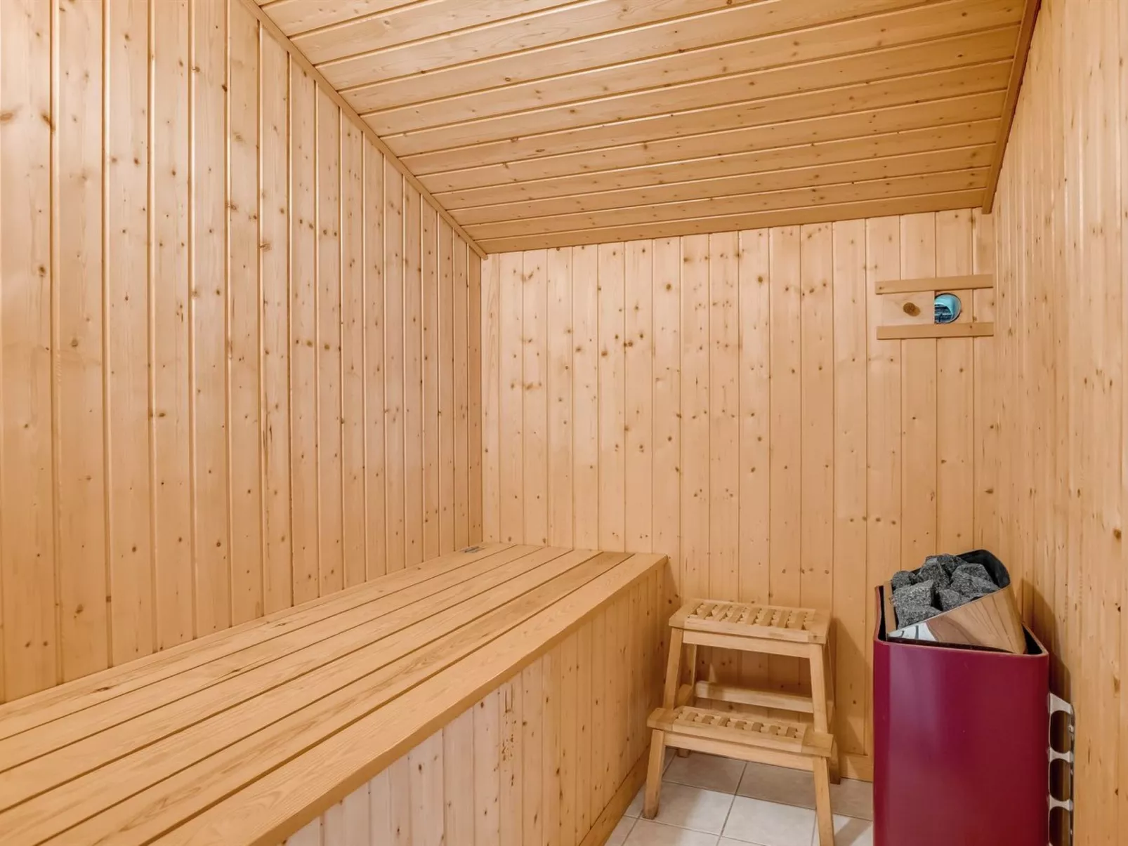 "Tineke" - 800m from the sea-Dedans