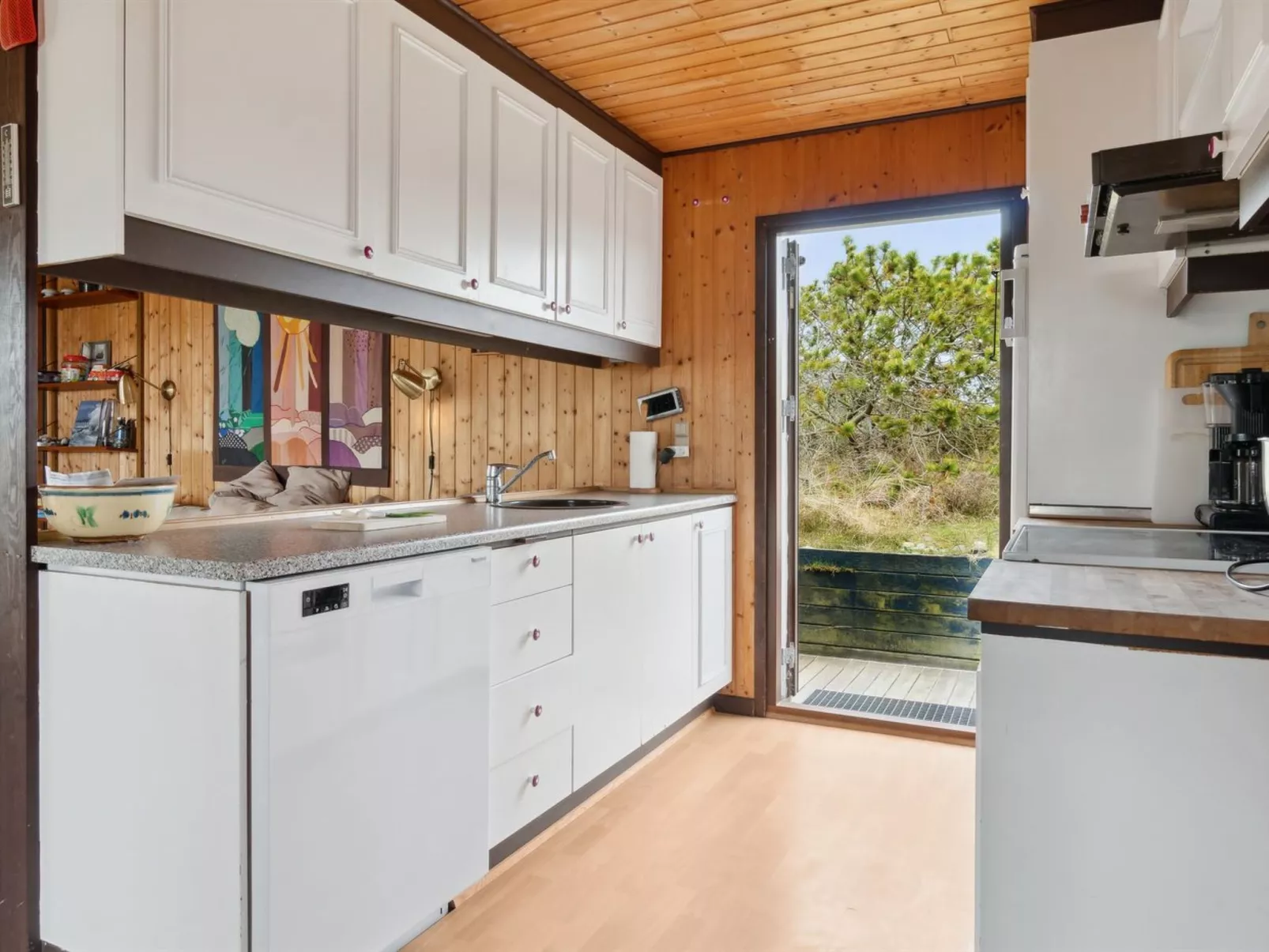 "Sulo" - 1.4km from the sea-Inside