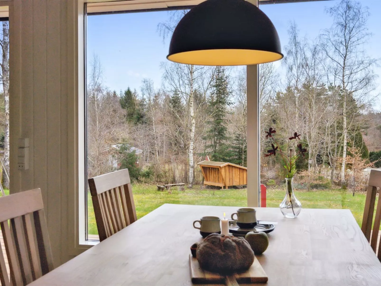 "Dome" - 7km from the sea-Drinnen