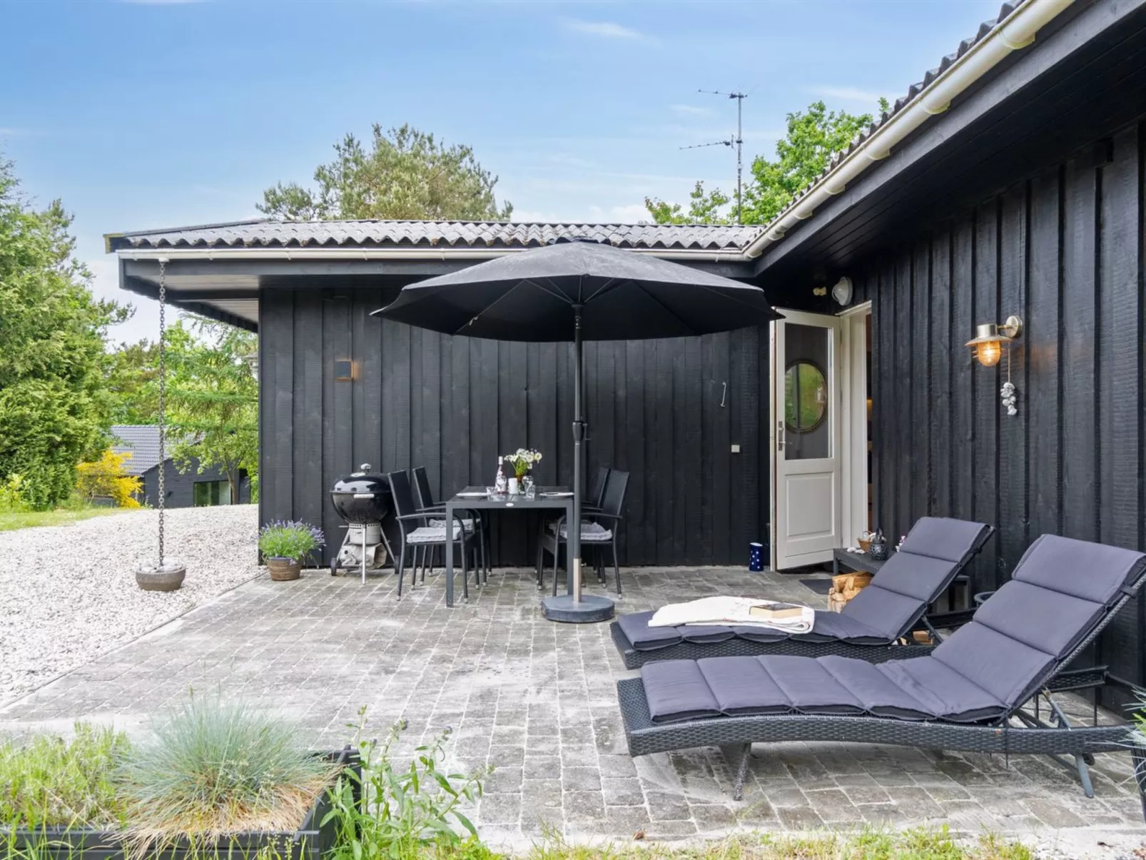 "Lenaya" - 1km from the sea-Outside