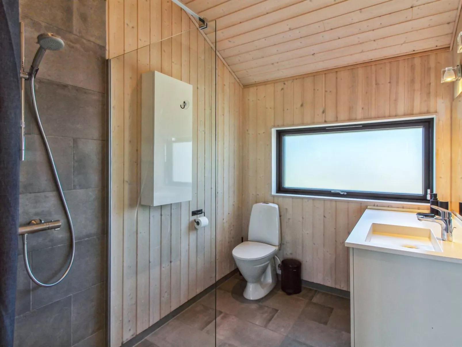 "Ascan" - 600m from the sea-Dedans