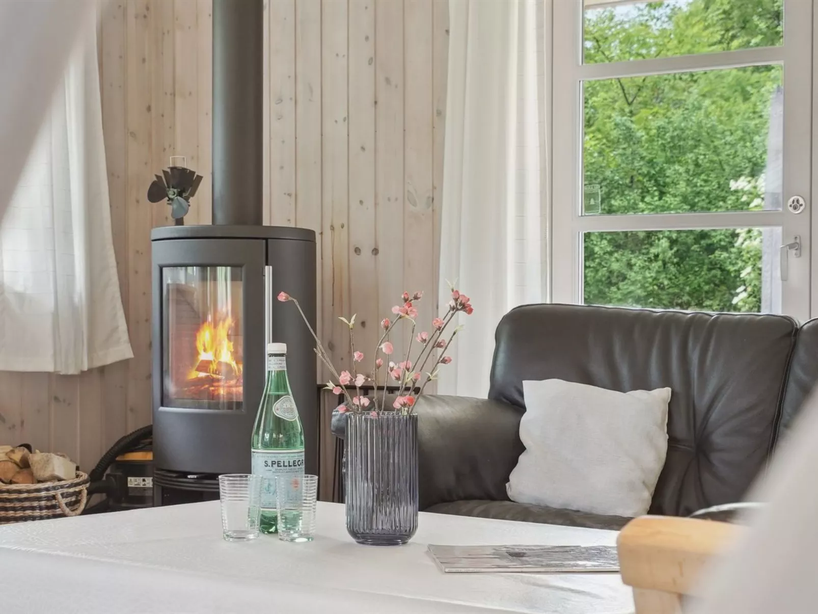 "Tia" - 1.4km from the sea-Dedans