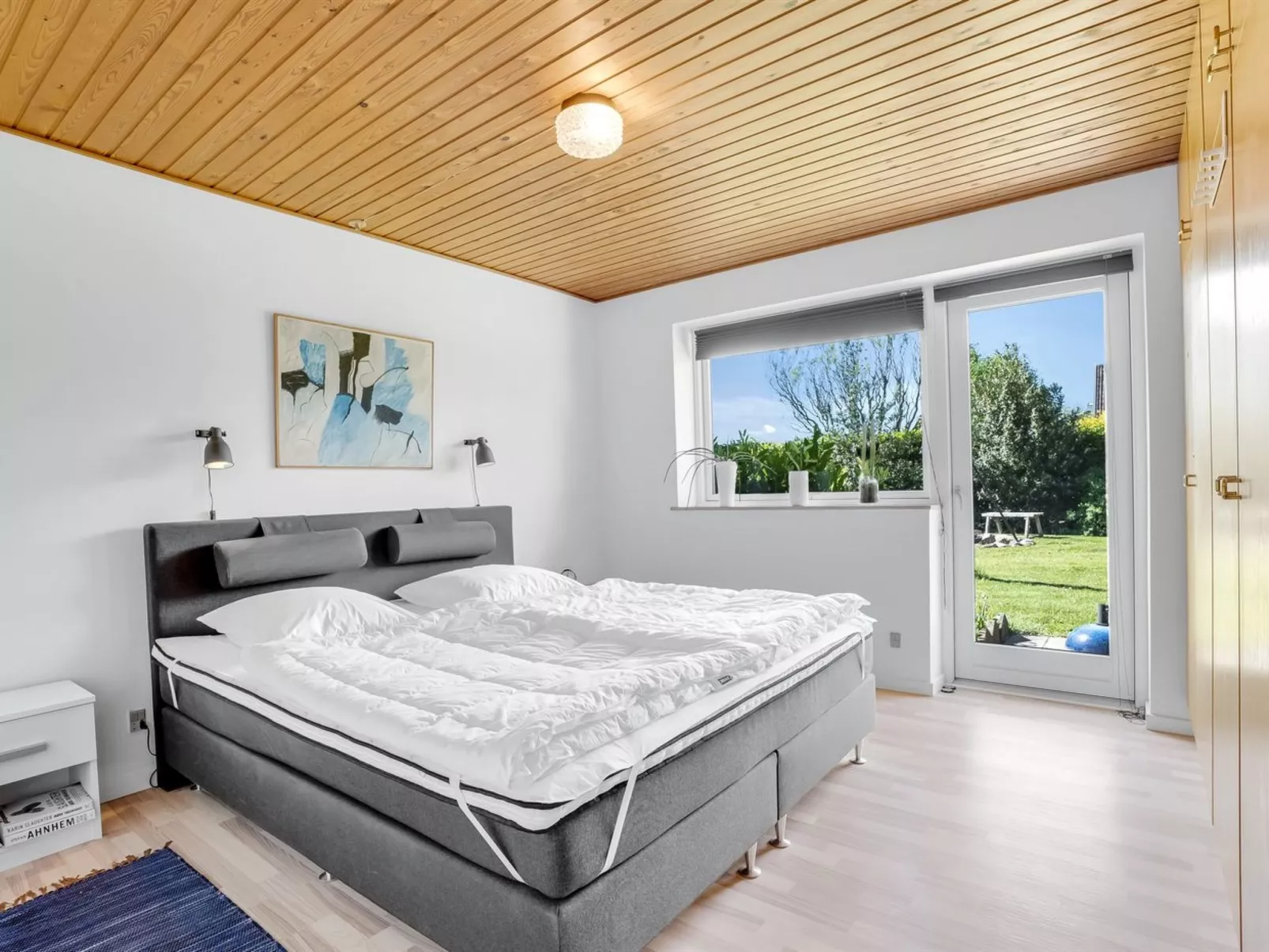 "Maleen" - 150m to the fjord-Inside