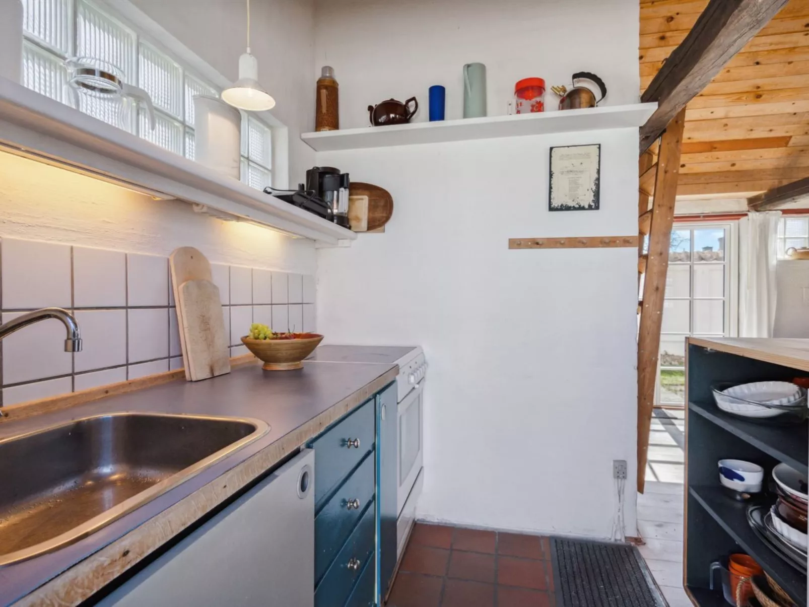 "Bedri" - 100m from the sea-Dedans